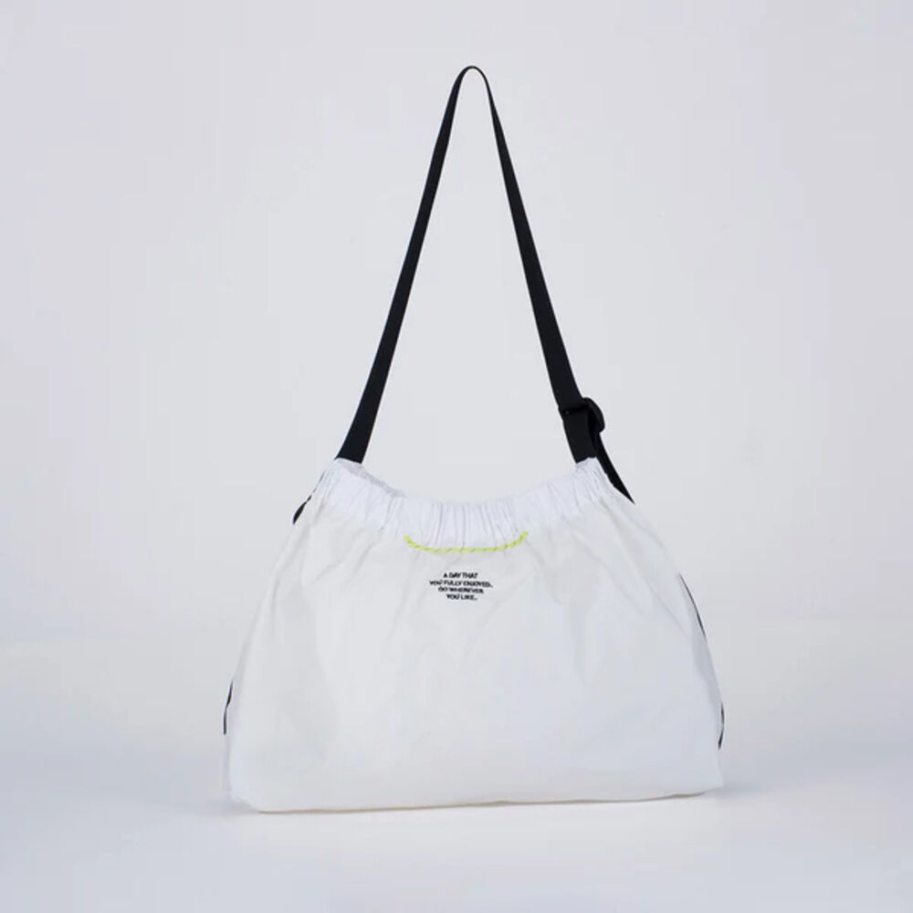 BACKYARD FAMILY「SOLEIL バッグ ソレイユ 10932 通販 ショルダーバッグ エコバッグ 斜めがけバッグ」|ショルダー・メッセンジャー|ホワイト1