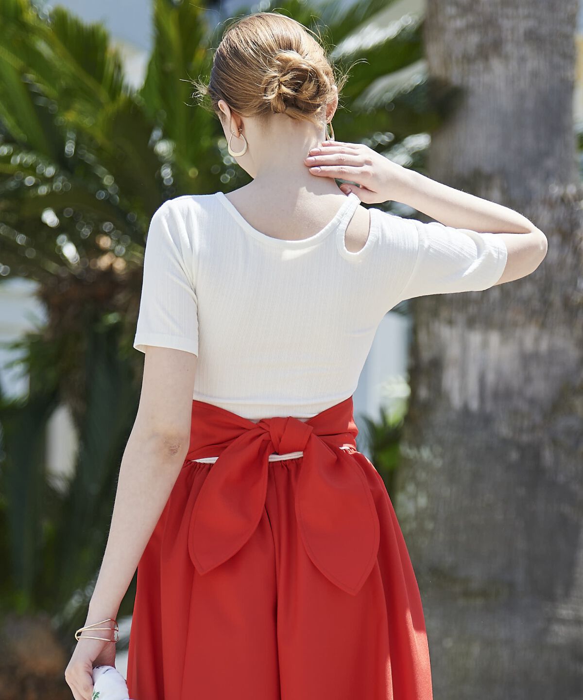 アンドクチュール「カットアウトTシャツ」|Tシャツ・カットソー|