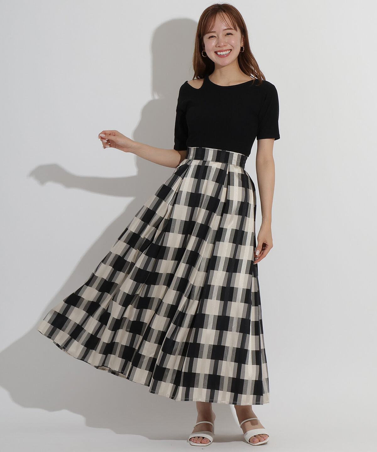 アンドクチュール「カットアウトTシャツ」|Tシャツ・カットソー|