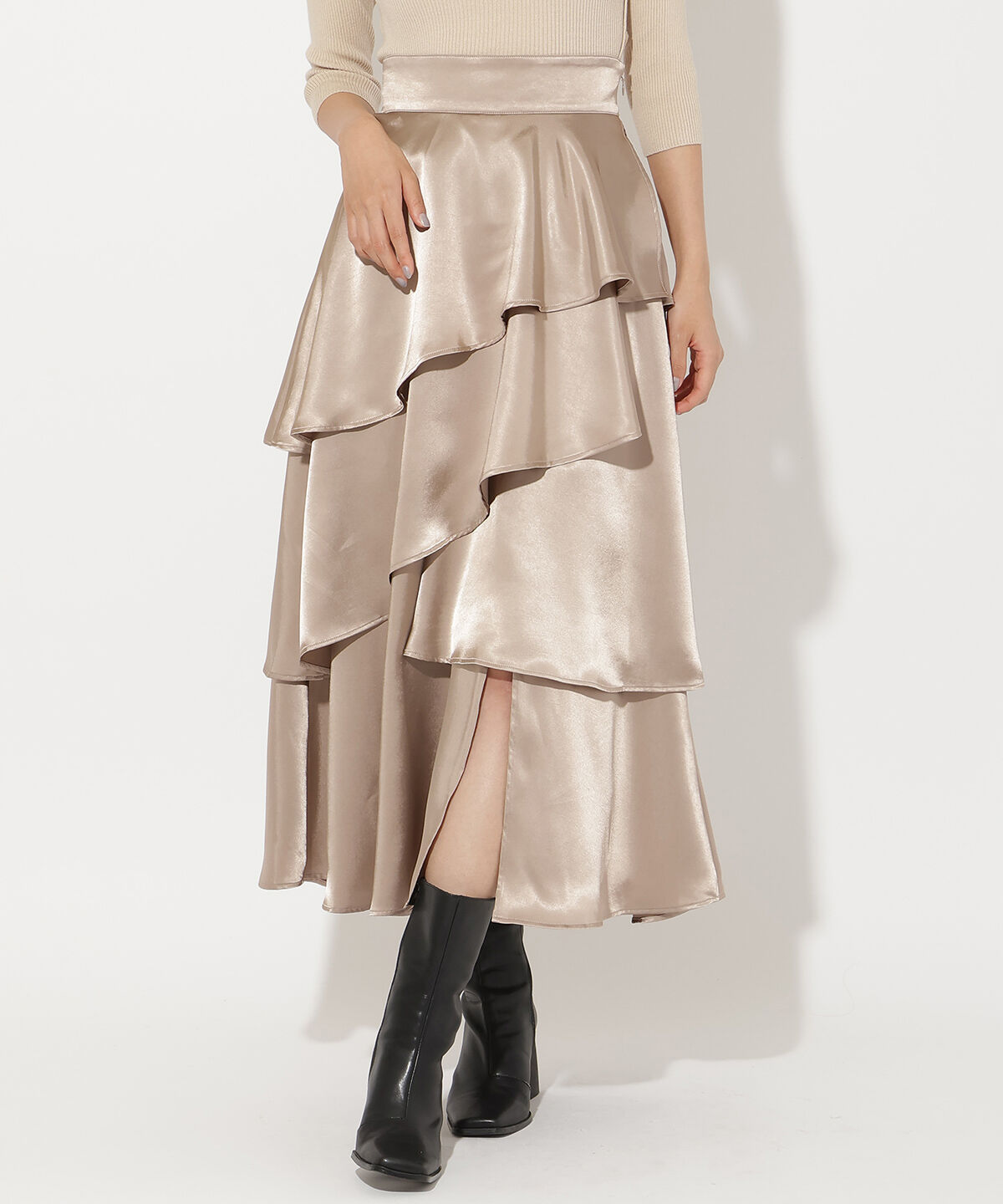 アンドクチュール「サテンアシメフリルティアードスカート」|フレア|