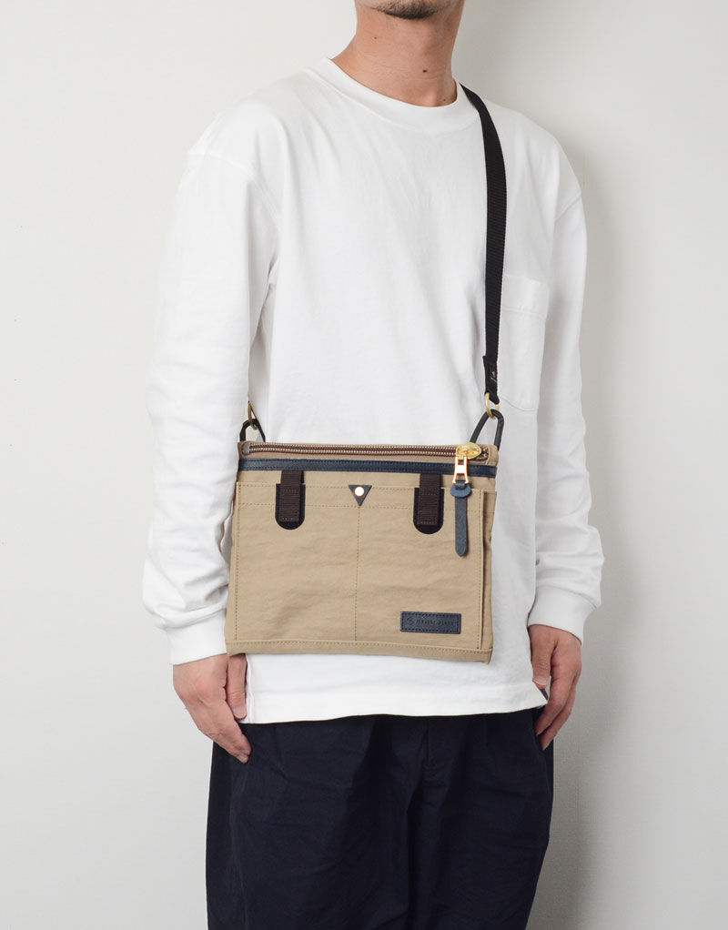 master-piece「link サコッシュ」|ショルダー・メッセンジャー|ベージ