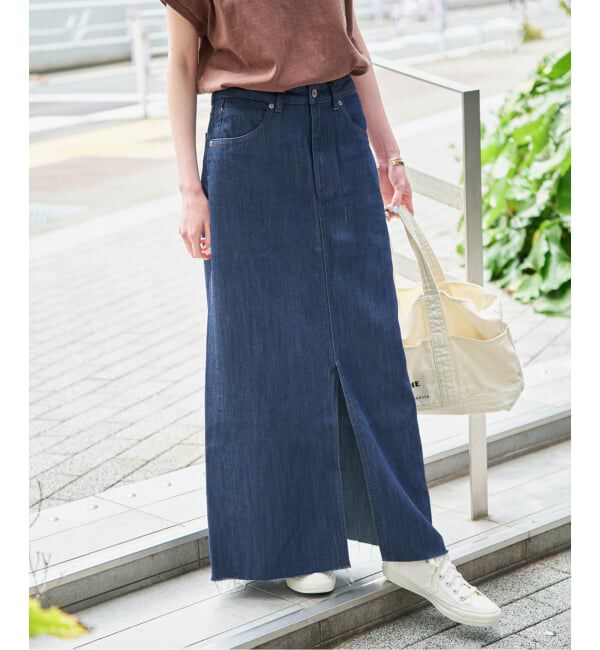 SLOBE IENA「《WEBのみ4サイズ展開》LE DENIM スリットフレアデニムスカート」|スカート|ネイビー