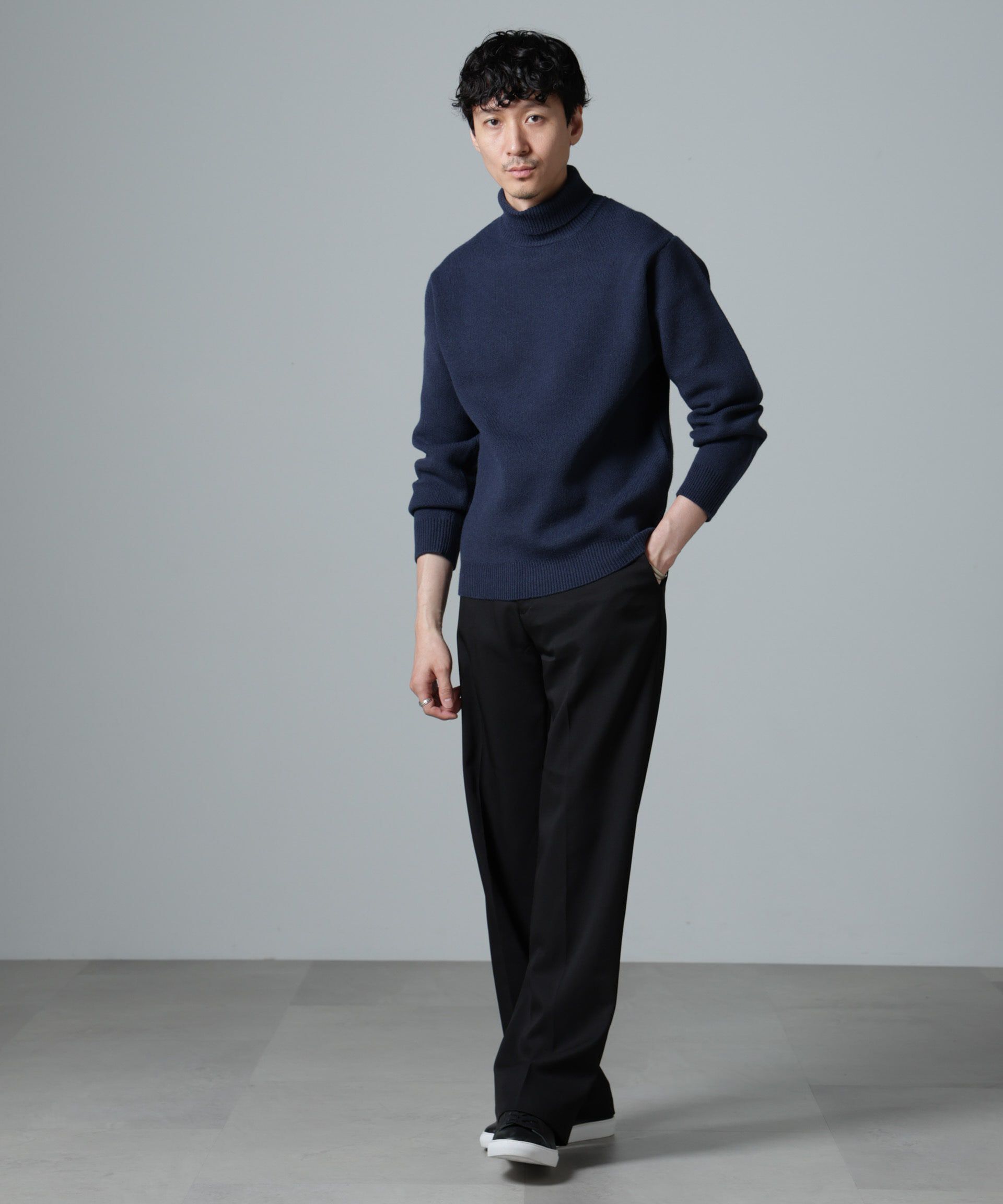 nano･universe「PBTストレッチタートルニット」|ニット・セーター|