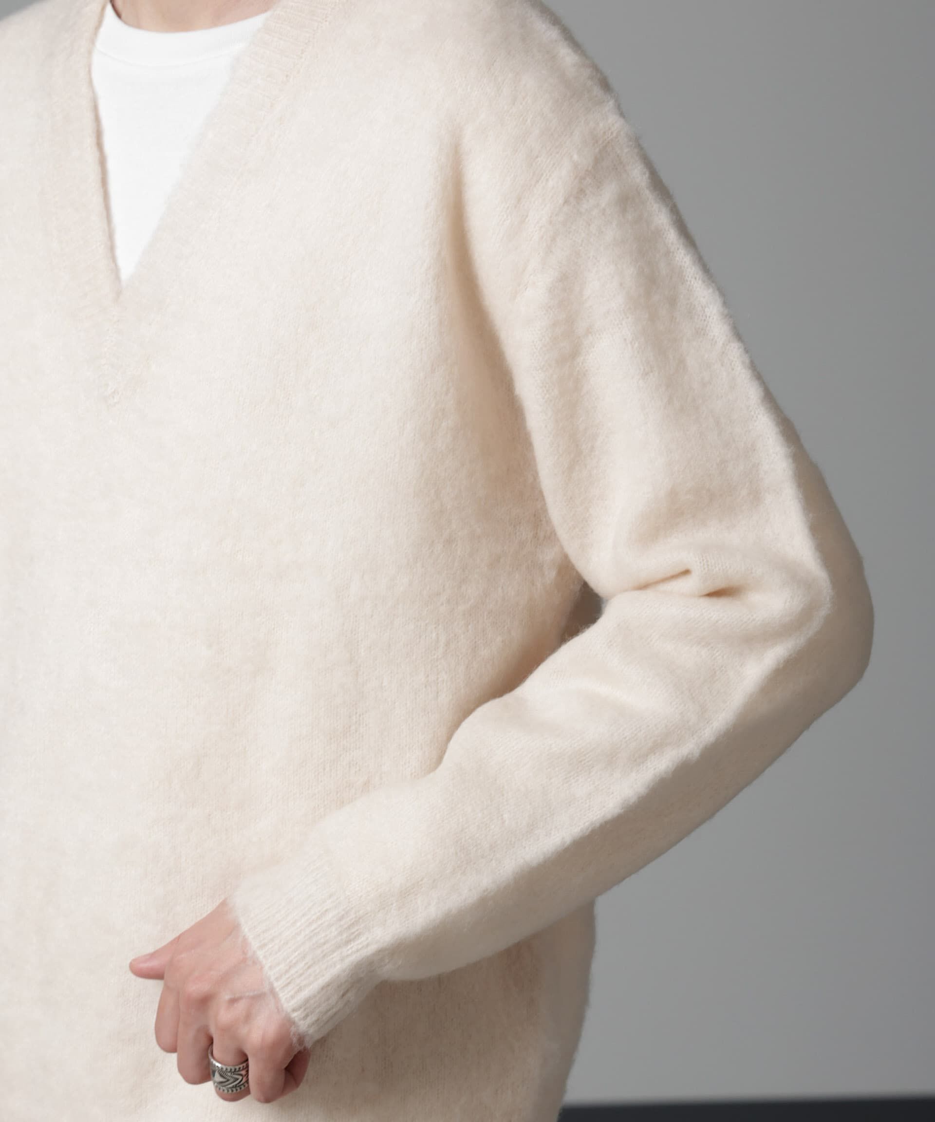 nano･universe「モヘヤブレンド起毛Vネックニット」|ニット・セーター|