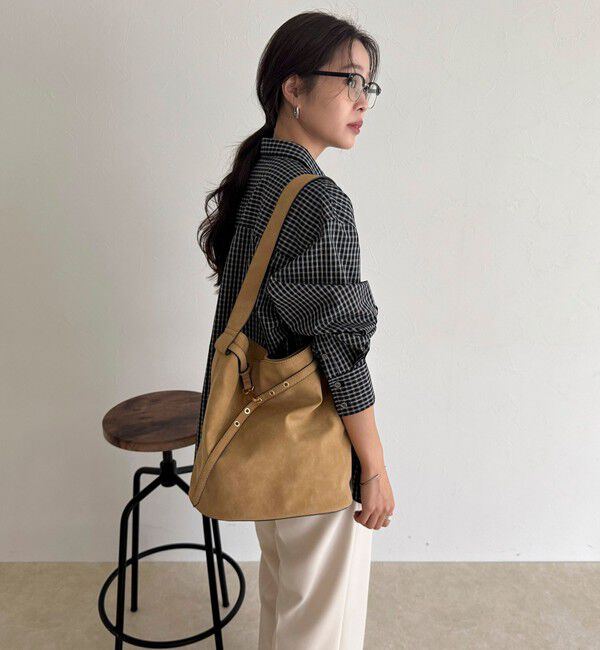 fredy emue「【WEB限定カラー】スエードベルトホーボーバッグ」|ショルダー・メッセンジャー|