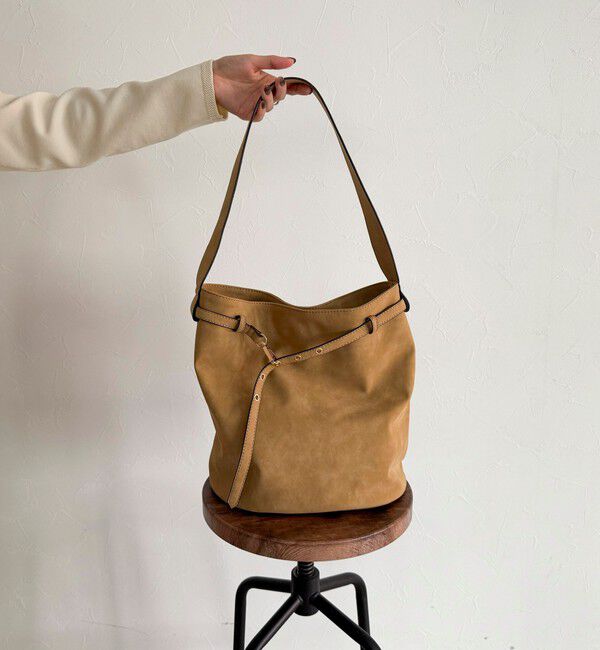 fredy emue「【WEB限定カラー】スエードベルトホーボーバッグ」|ショルダー・メッセンジャー|