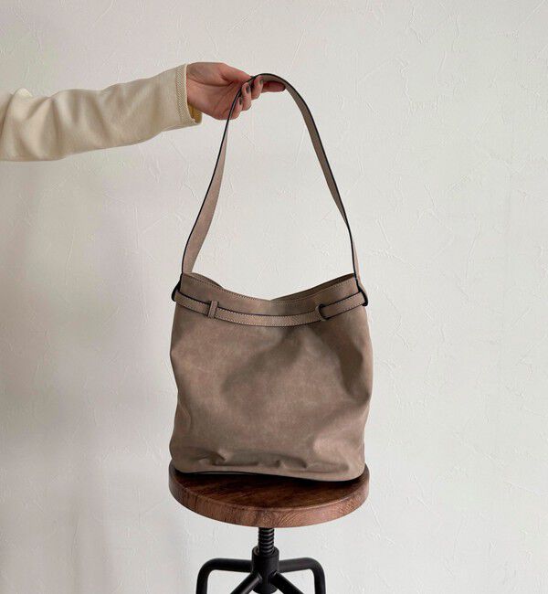 fredy emue「【WEB限定カラー】スエードベルトホーボーバッグ」|ショルダー・メッセンジャー|