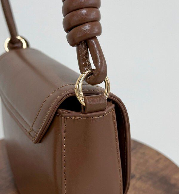 fredy emue「フラップラウンドポシェット」|ショルダー・メッセンジャー|