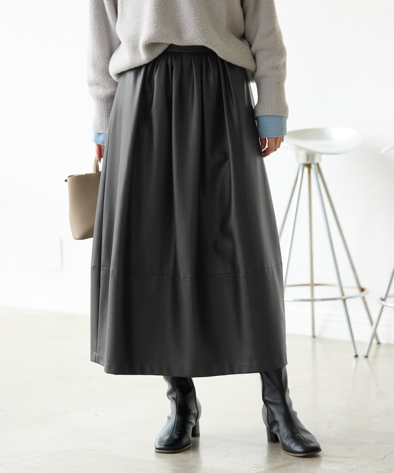 Rope&rsquo;Picnic「【emur/エミュール】シンセティックレザーコクーンスカート」|スカート|