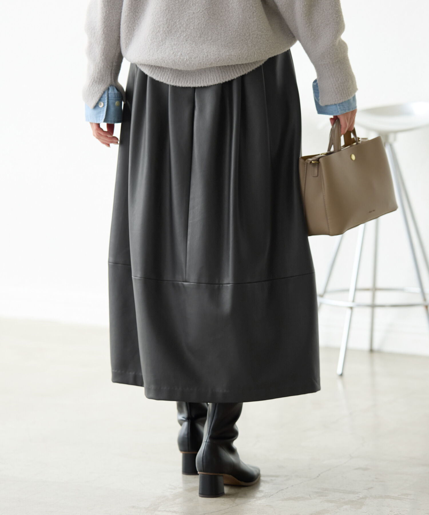 Rope&rsquo;Picnic「【emur/エミュール】シンセティックレザーコクーンスカート」|スカート|