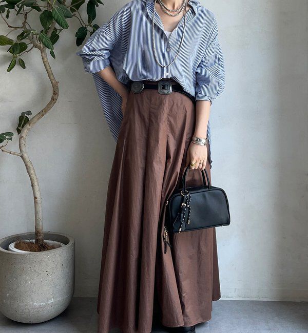  「シャイニータックフレアスカート」|スカート|