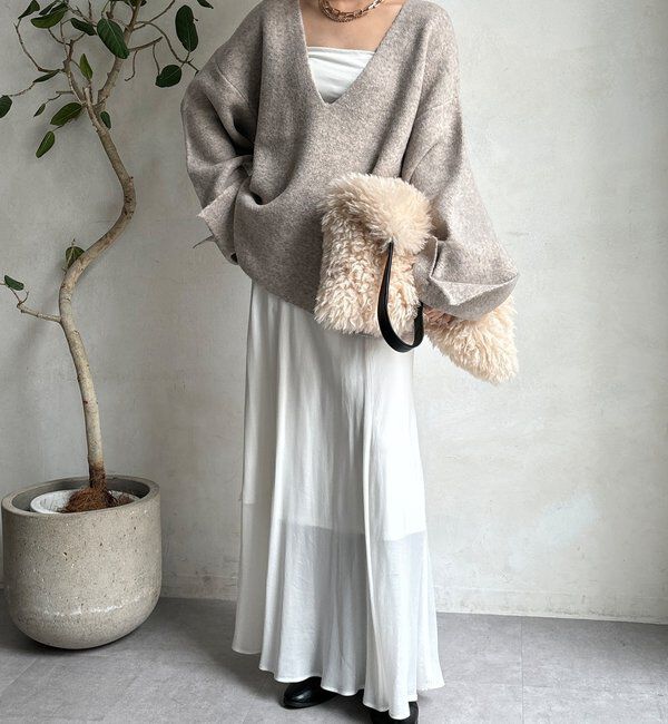  「【WEB限定】深Vワイドスリーブプルオーバー」|ニット・セーター|