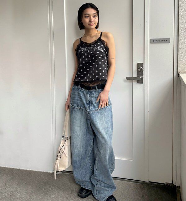  「刺繍ロゴサテンスリップキャミ」|シャツ・ブラウス|