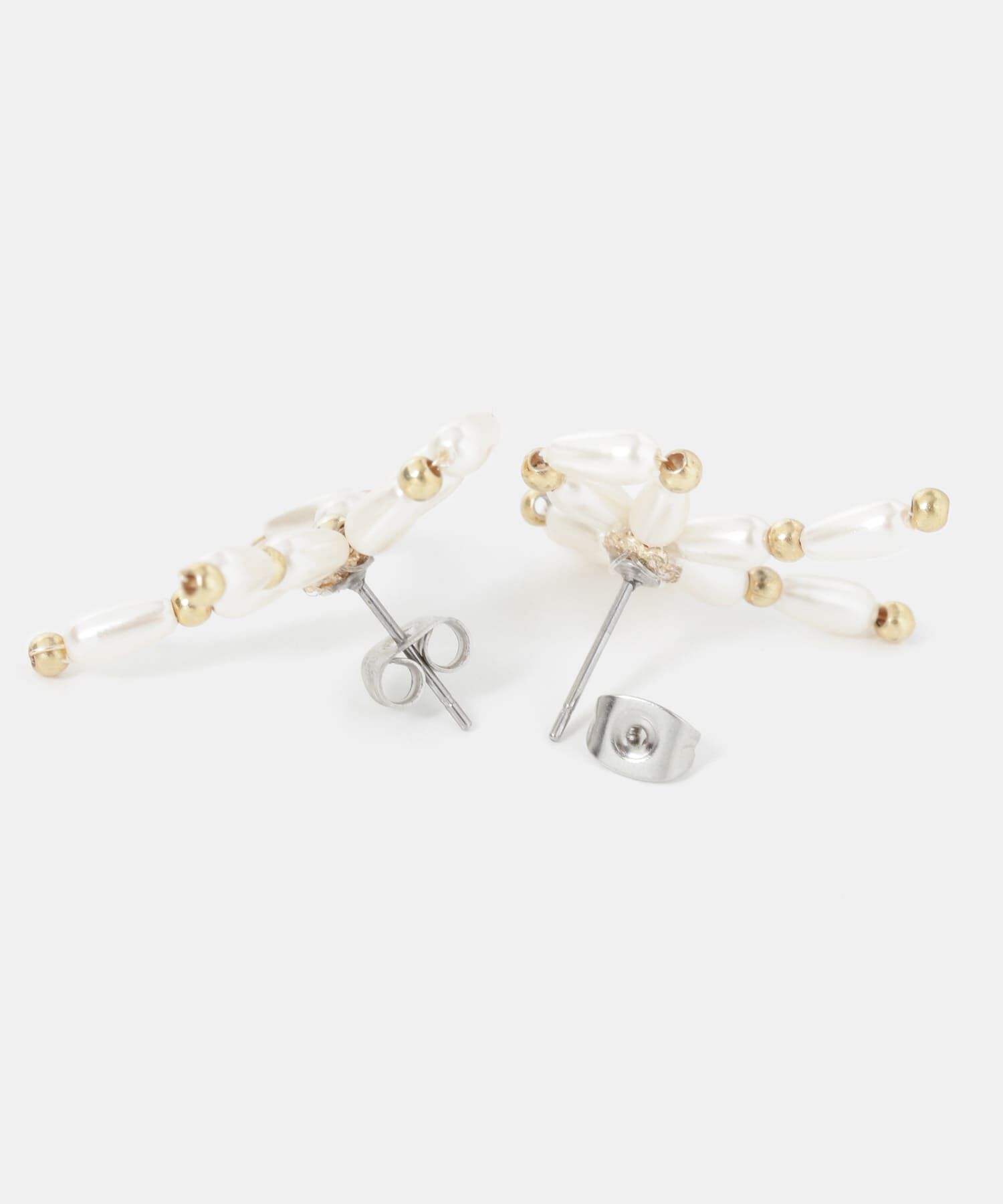 SMELLY「パールメタルリボンピアス」|ピアス|