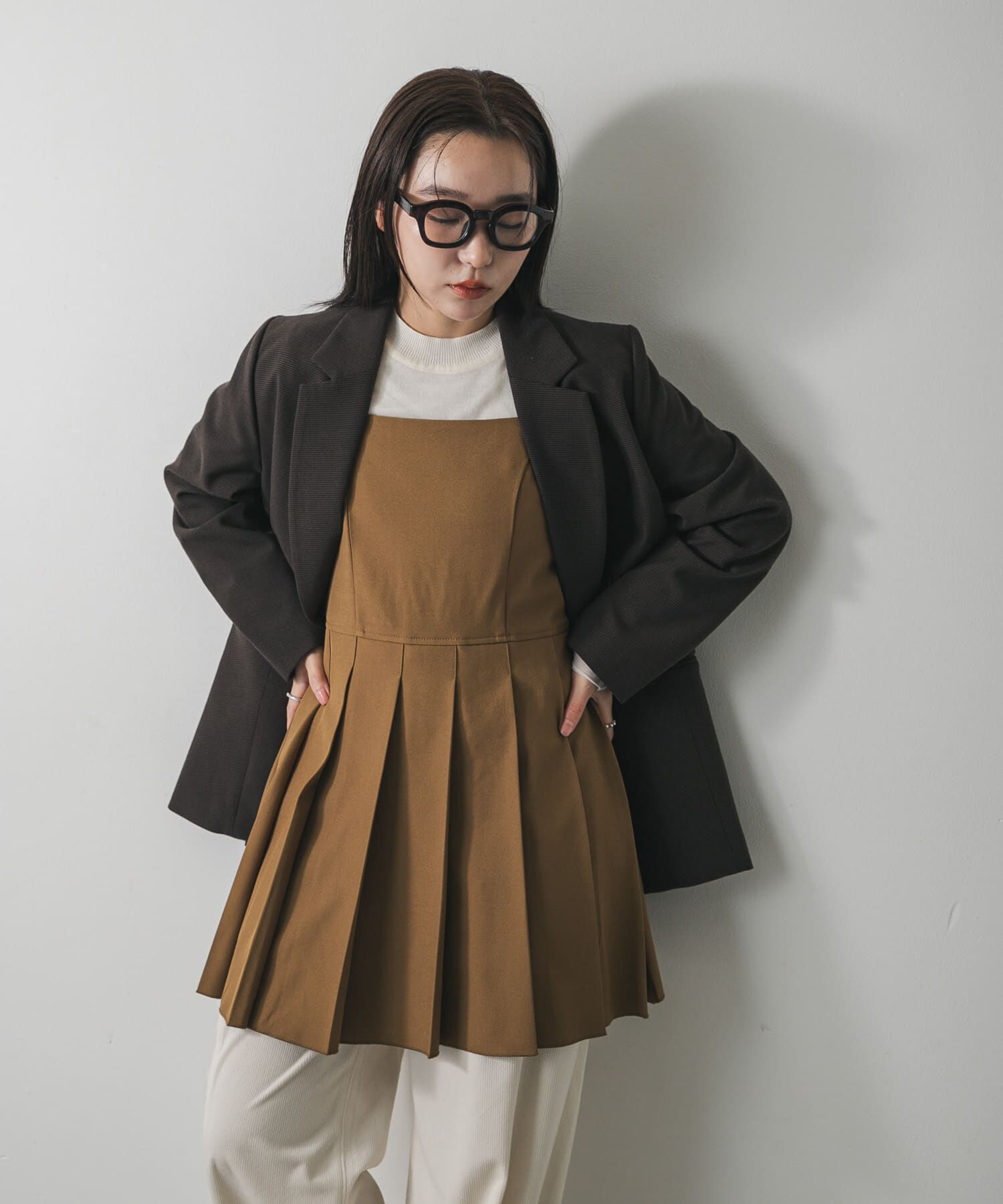 SENSE OF PLACE by URBAN RESEARCH「プリーツミニキャミワンピース」|ワンピース|キャメル