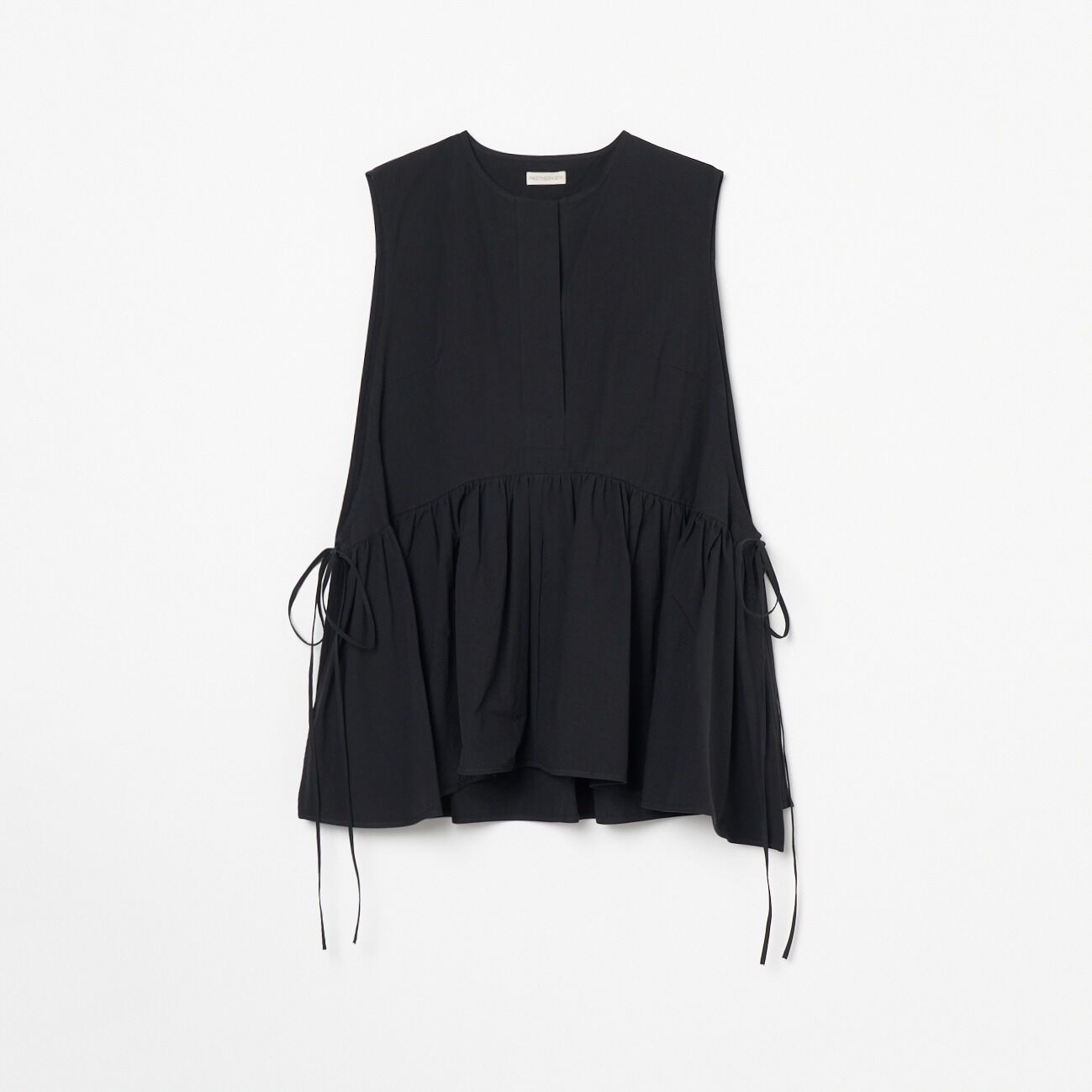  「PROTAGONISTA SLEEVELESS FLARE TOP」|シャツ・ブラウス|ブラック