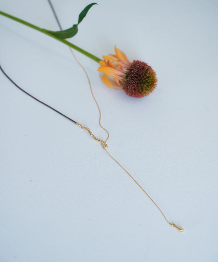 YECCA VECCA「ウェーブメタルコードネックレス」|ネックレス|Gold