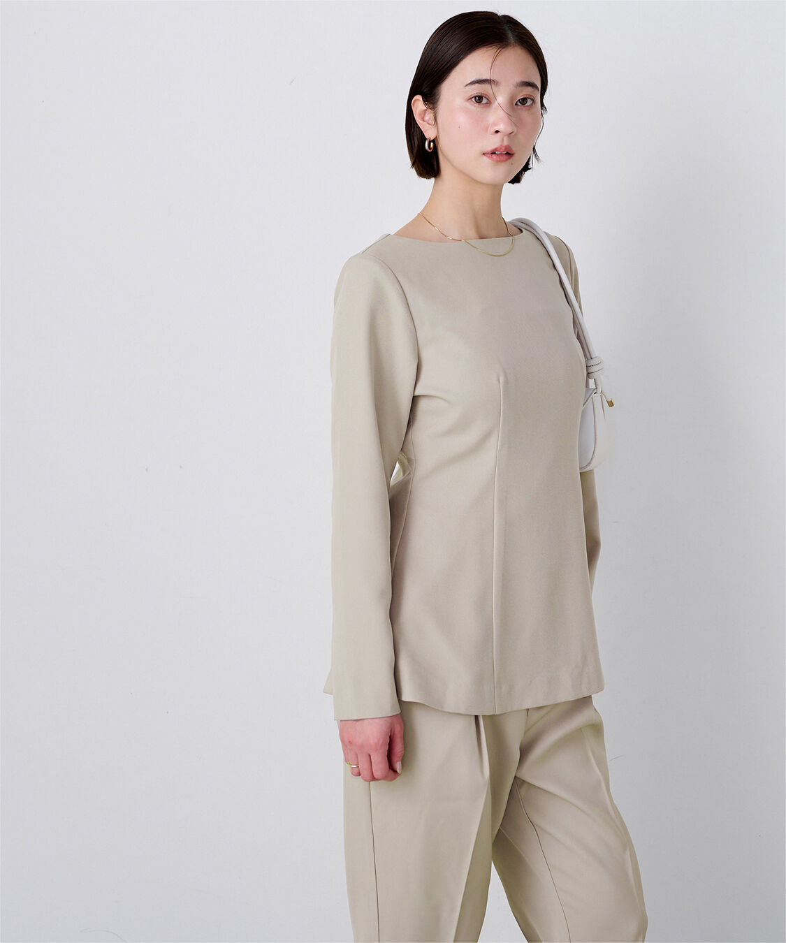 ur's「【小林有里さんコラボアイテム】ボートネックペプラムブラウス」|シャツ・ブラウス|