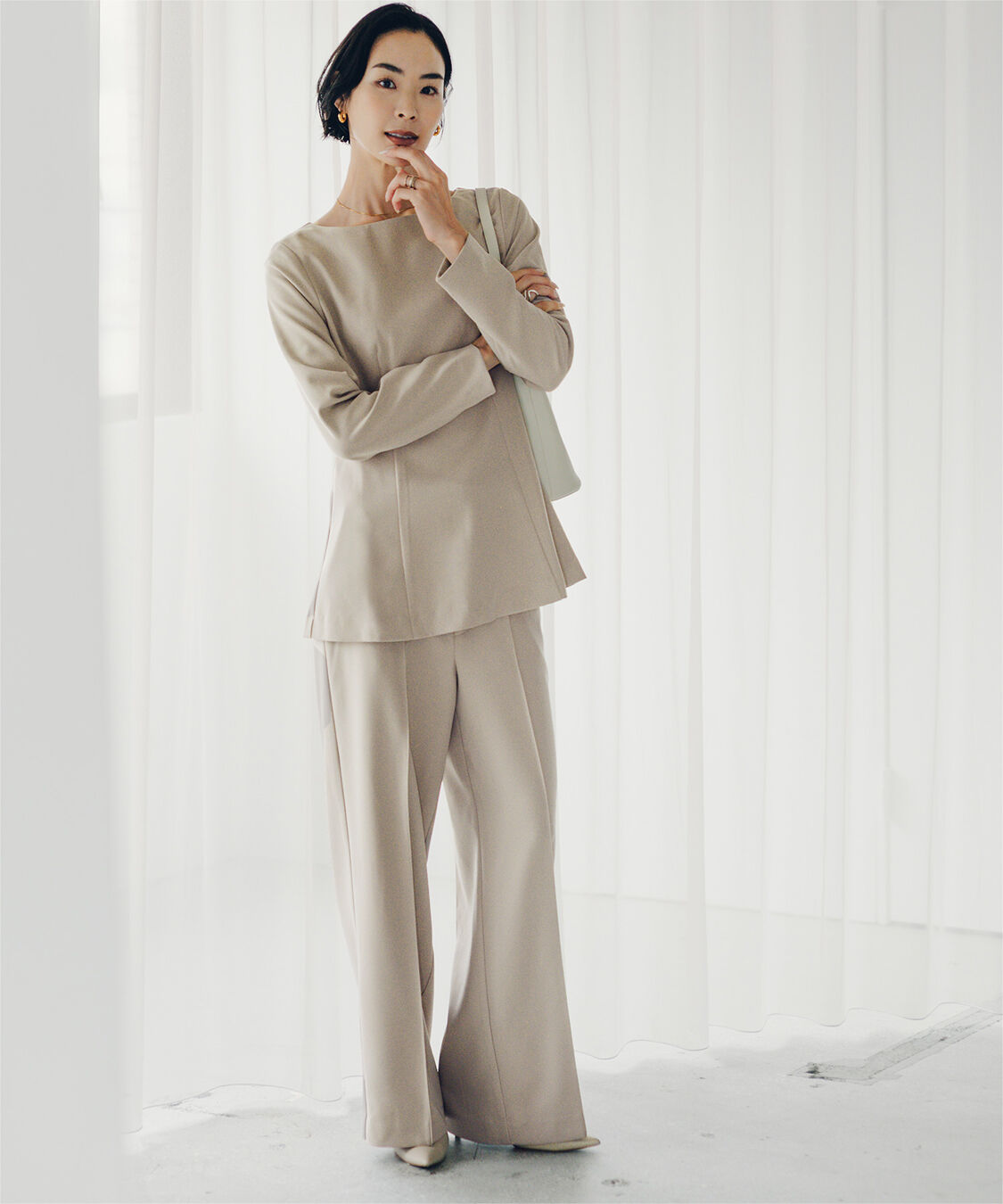 ur's「【小林有里さんコラボアイテム】ボートネックペプラムブラウス」|シャツ・ブラウス|