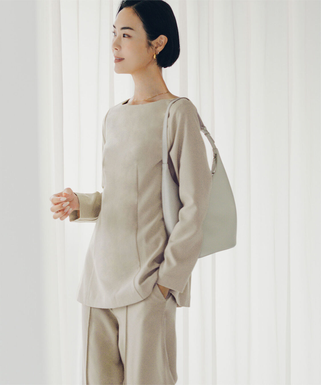 ur's「【小林有里さんコラボアイテム】ボートネックペプラムブラウス」|シャツ・ブラウス|