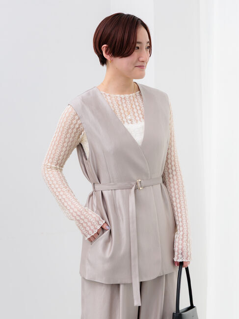 Te chichi「シャイニーノーカラージレ(セットアップ可)」|ダウンベスト・ベスト|モカ