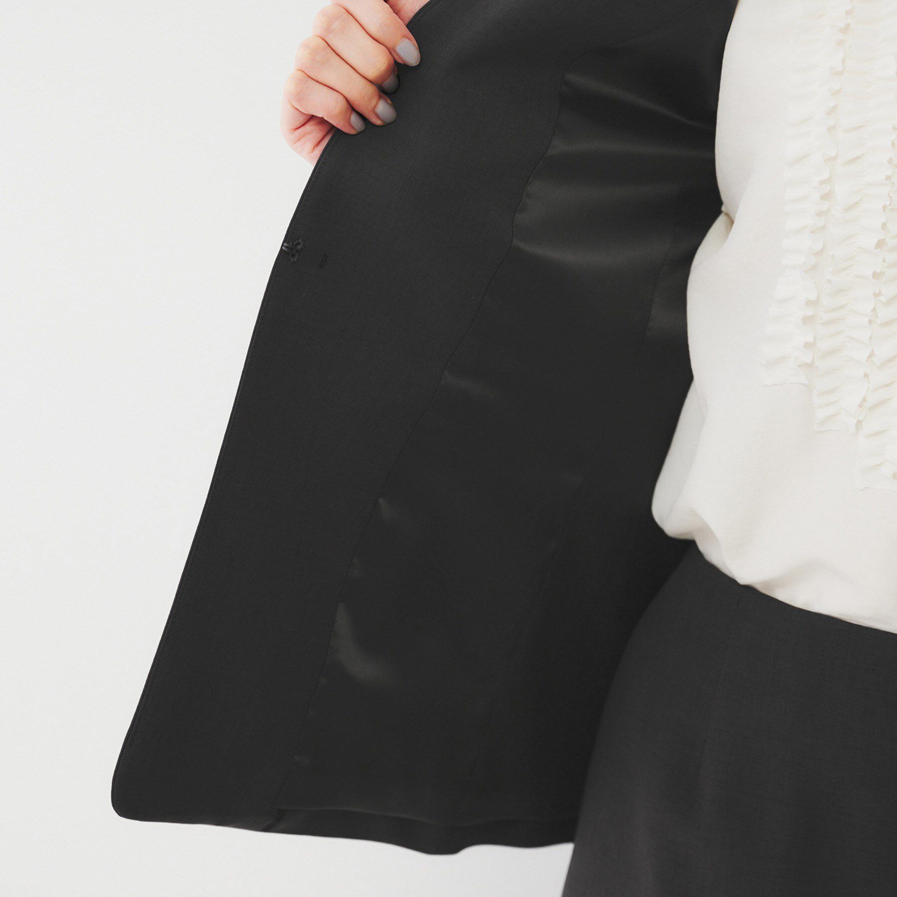 UNTITLED「【通勤スーツ】ライトウェイト カラーレスジャケット」|ノーカラージャケット|