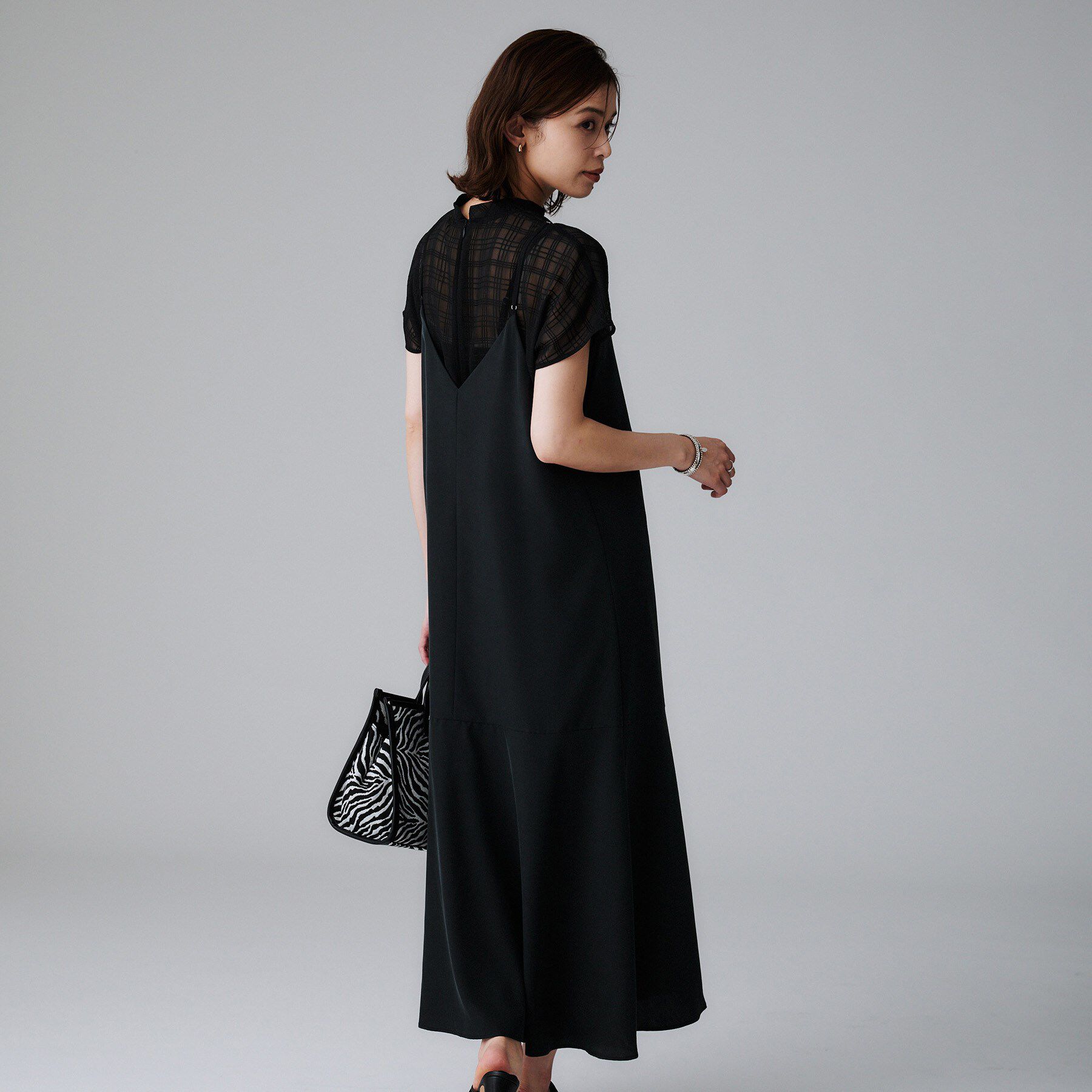 UNTITLED「【洗える/肩紐調節可能】パウダーキャミワンピース」|ワンピース|