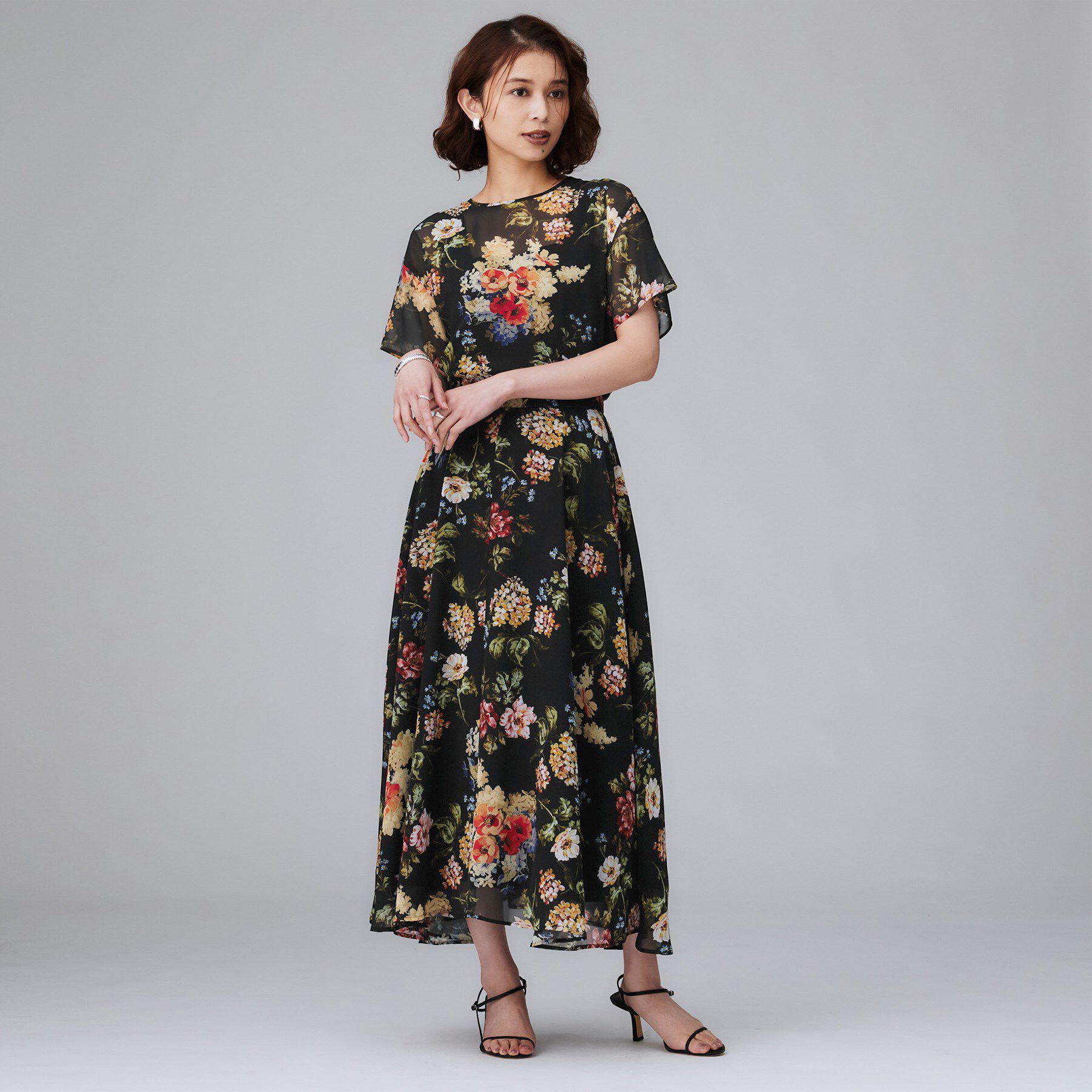 UNTITLED「【セットアップ可/シアー/洗える】アンティークフラワー柄スカート」|スカート|