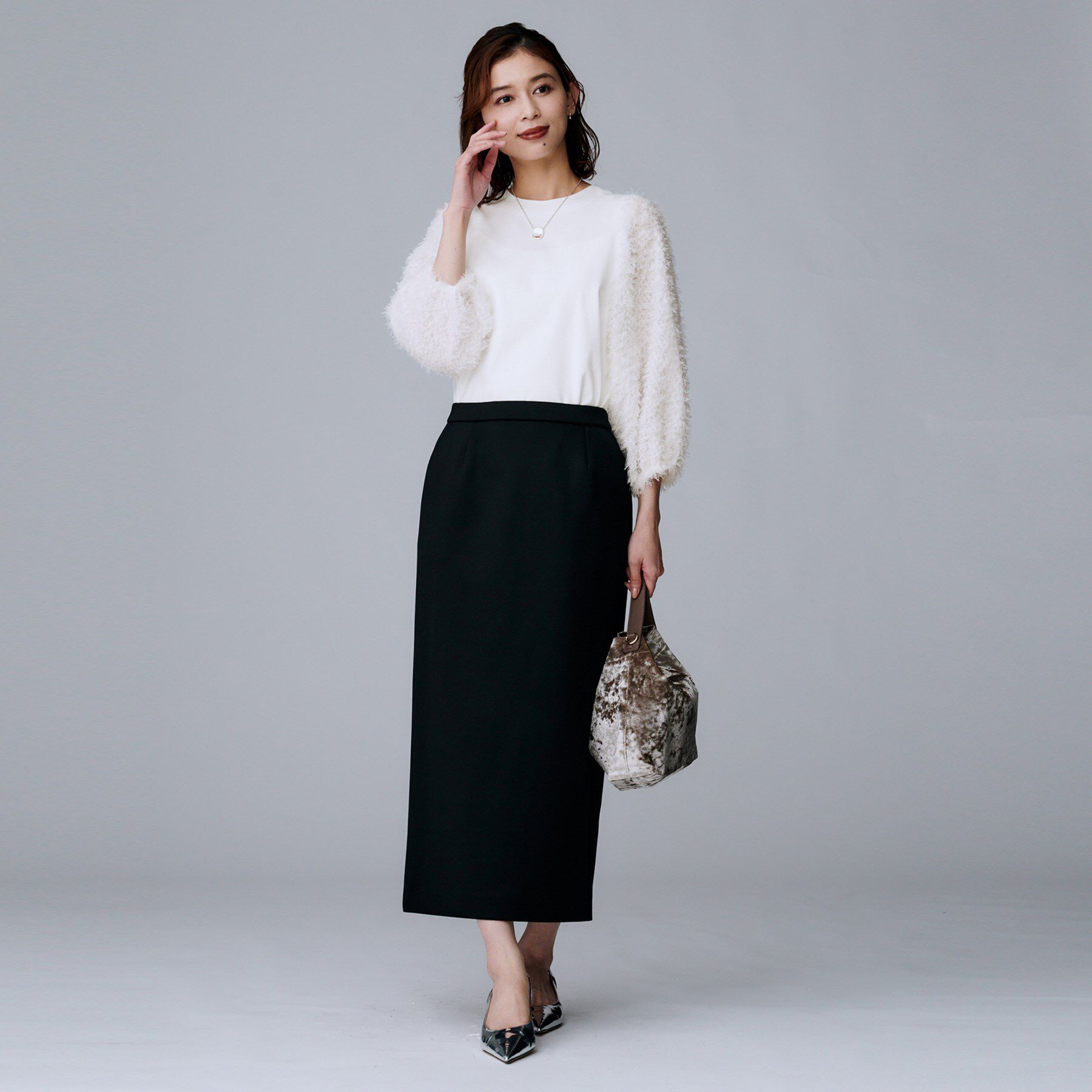 UNTITLED「【丸首/Tシャツ風/短丈】シャギースリーブ ポンチカットソー」|Tシャツ・カットソー|