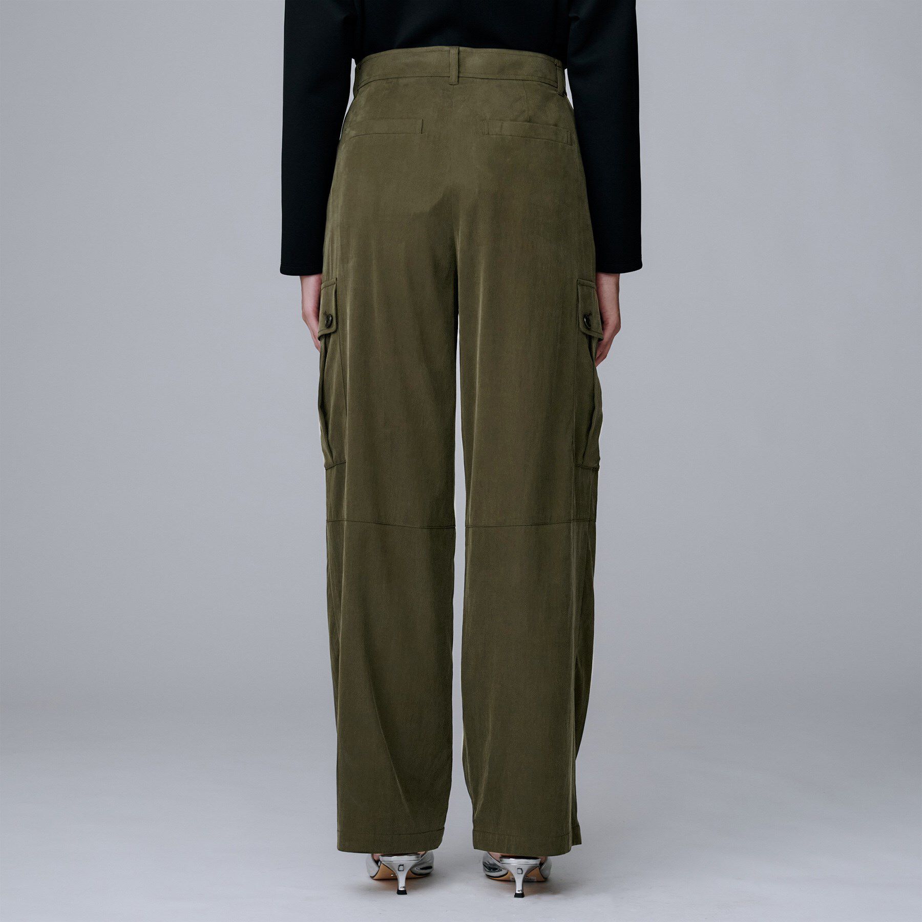 UNTITLED「【大人きれいめ/ストレート/ワイド】キュプラカーゴパンツ」|その他|
