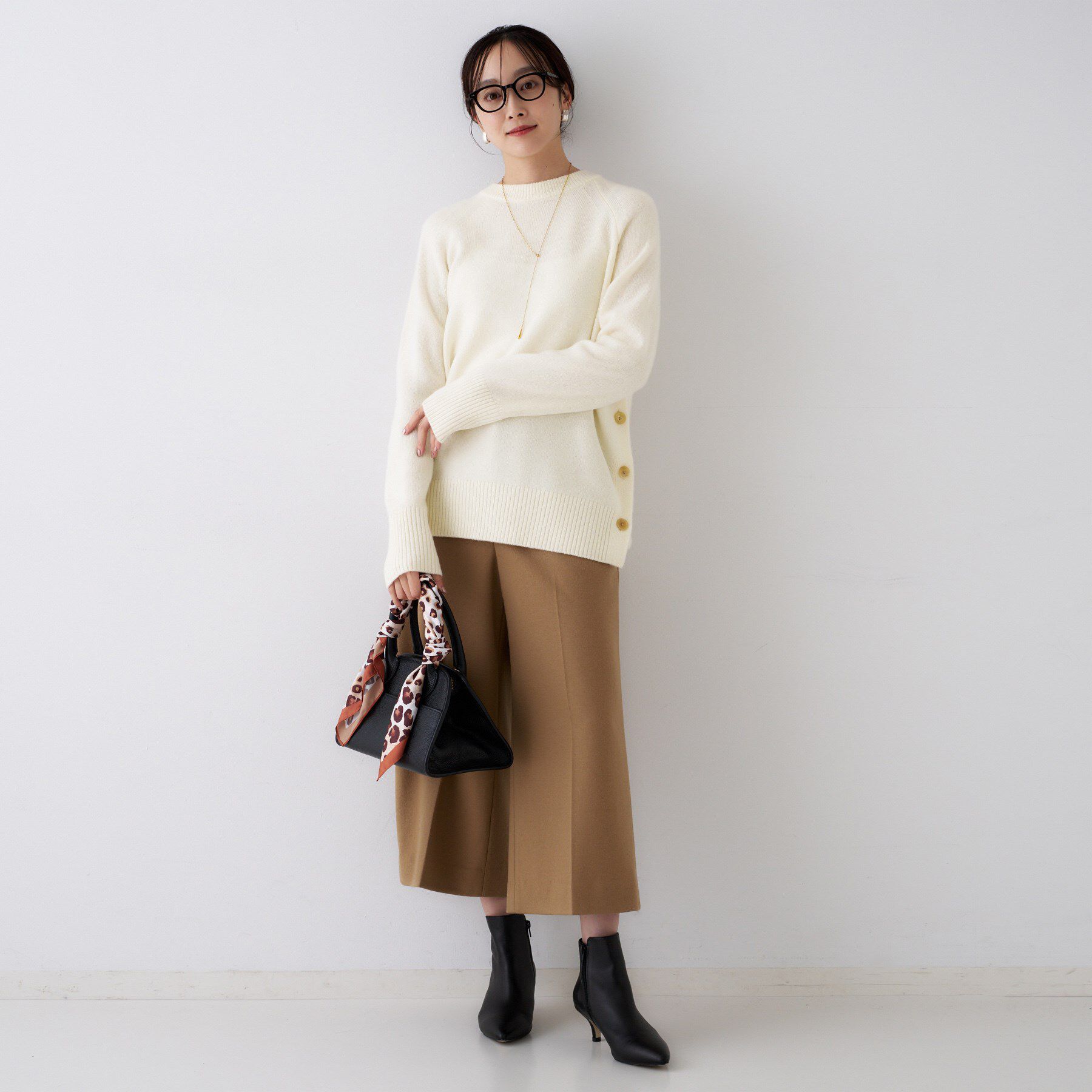 UNTITLED「【重ね着もおすすめ/洗える】ウールカシミヤ クルーネックニット」|ニット・セーター|