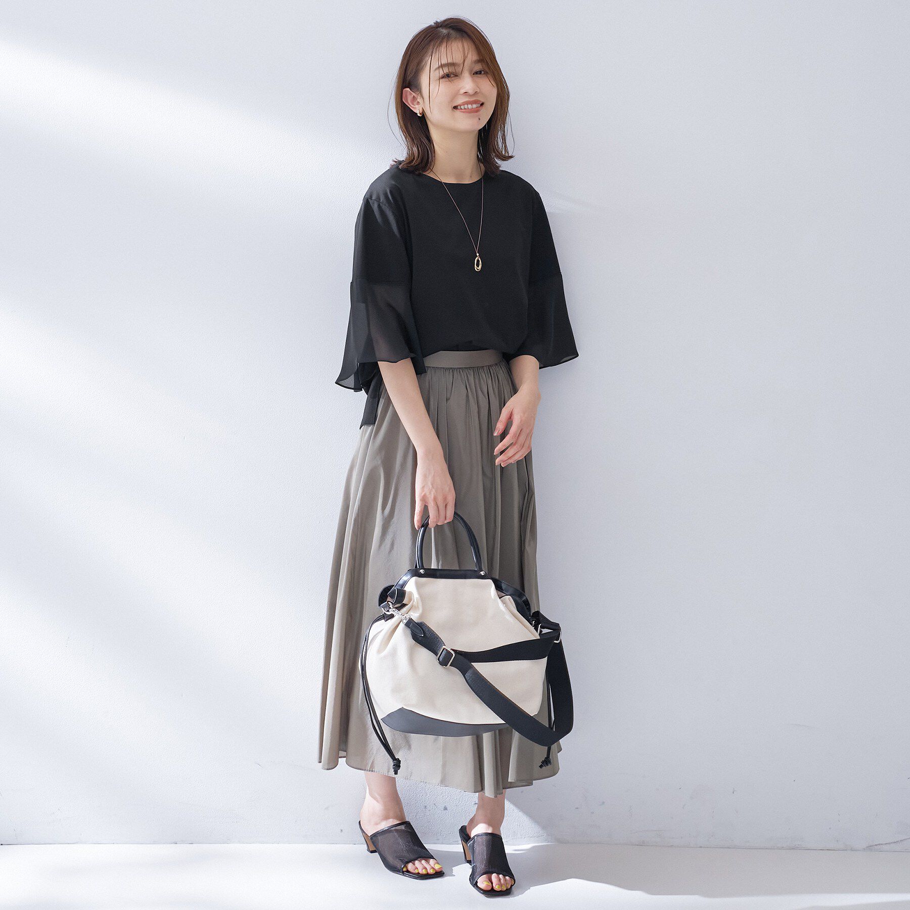 UNTITLED「【洗える／袖シアー／Tシャツ風】袖シアープルオーバー」|Tシャツ・カットソー|