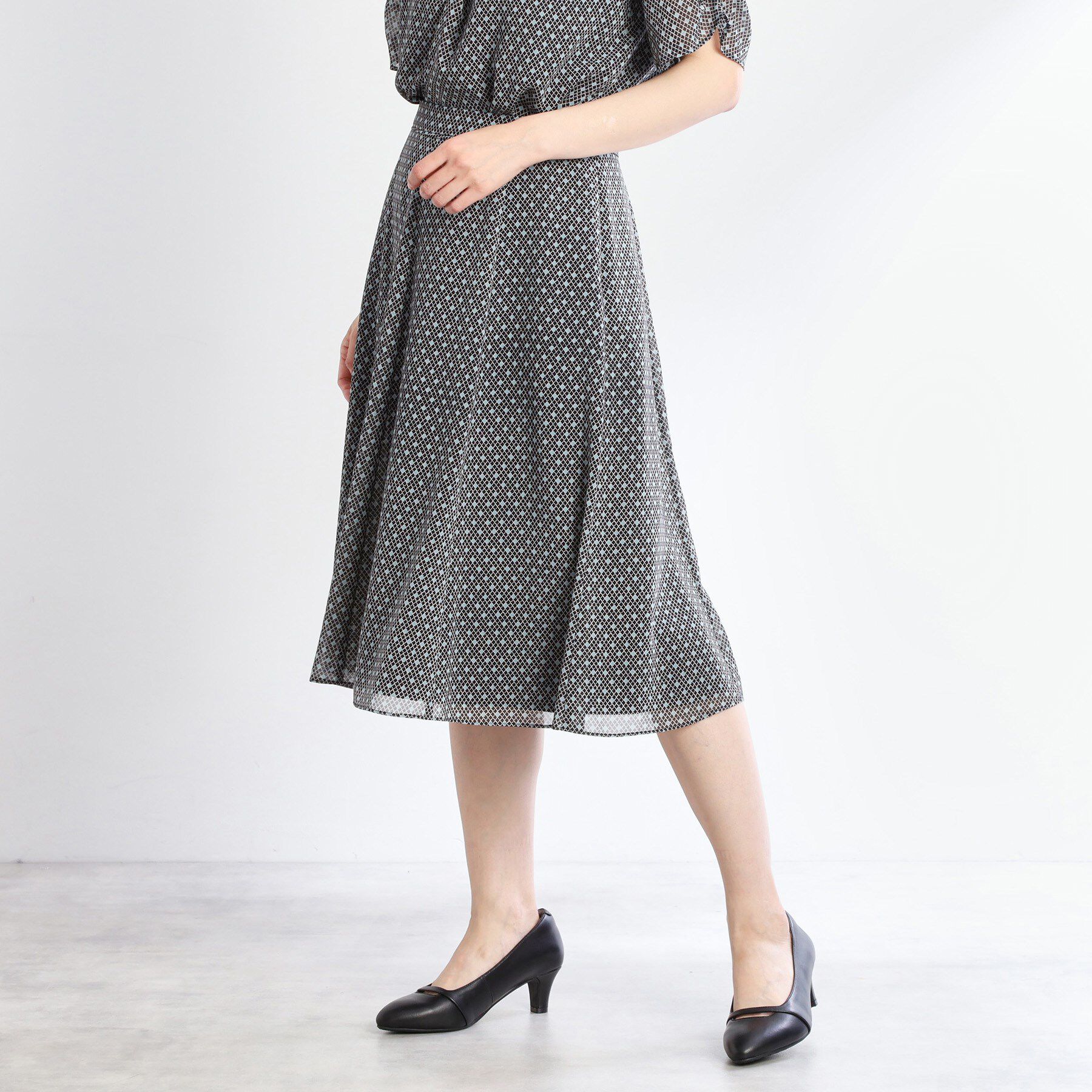 Reflect「【マシンウォッシュ可／セットアップ可】コツキ柄プリントフレアスカート」|スカート|