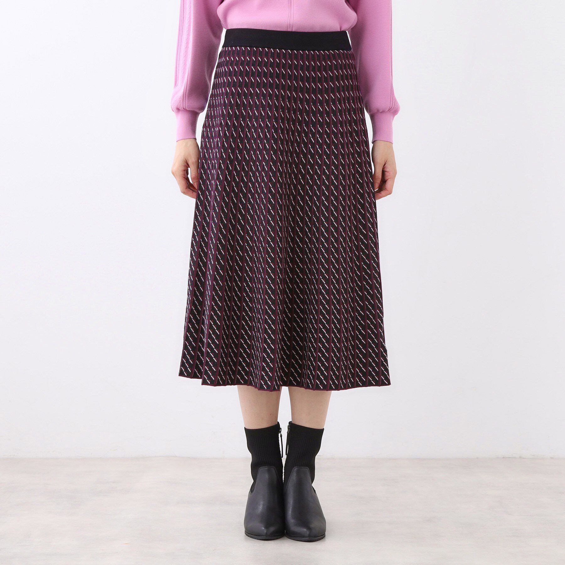 Reflect「【WEB先行カラーあり／セットアップ可】幾何調柄ニットスカート」|スカート|