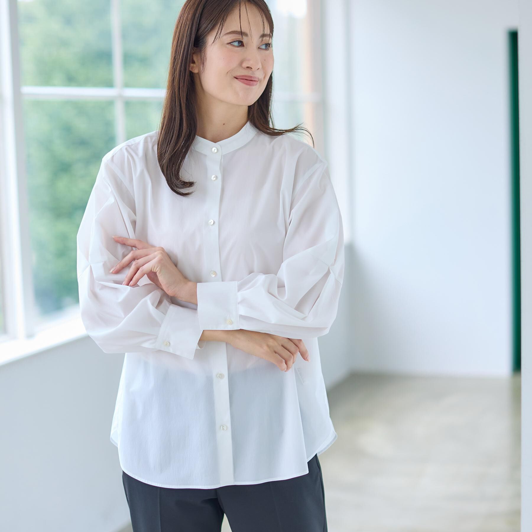 Reflect「【さらっと一枚で決まる／重ね着にもおすすめ◎】タックスリーブシャツブラウス」|シャツ・ブラウス|オフホワイト(003