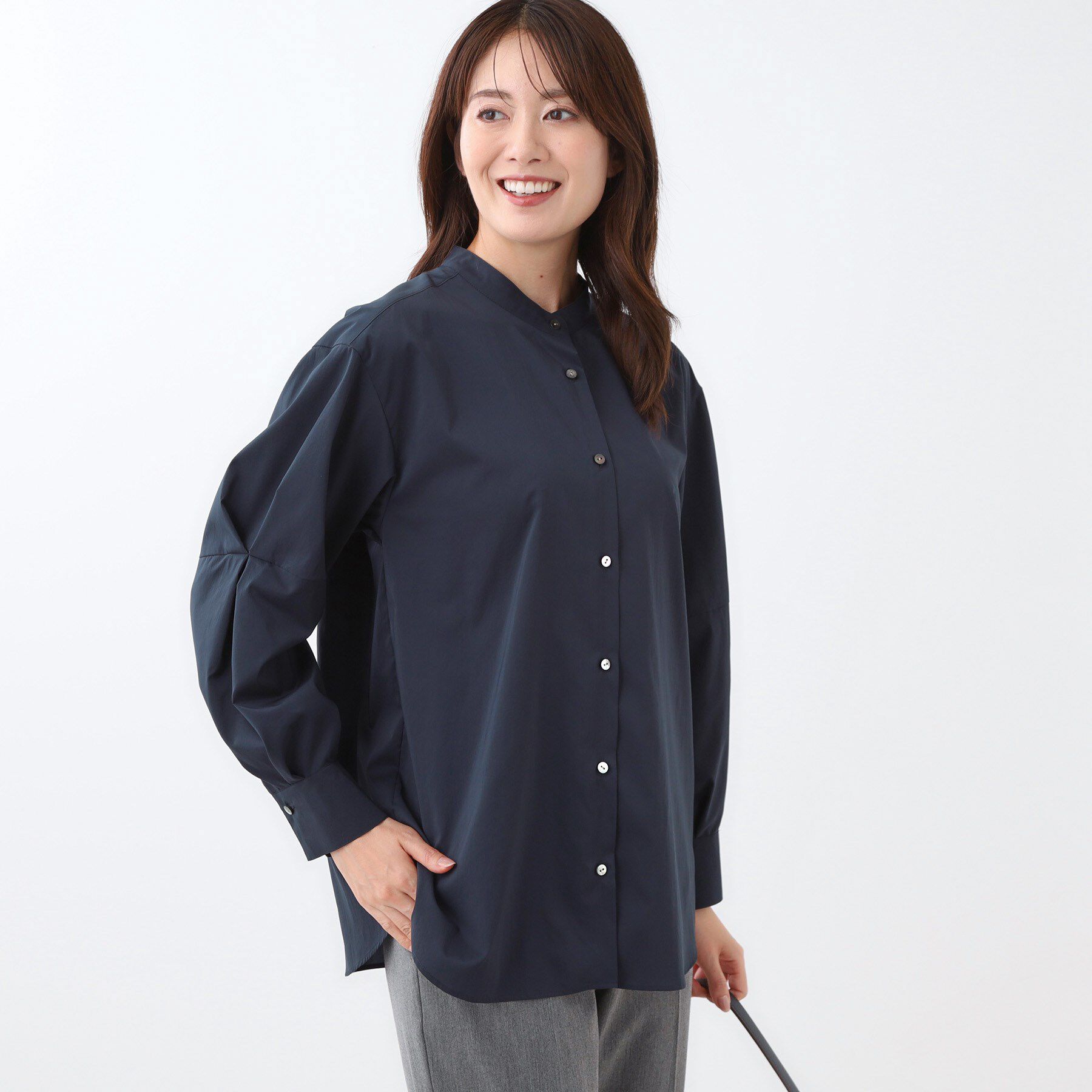 Reflect「【さらっと一枚で決まる／重ね着にもおすすめ◎】タックスリーブシャツブラウス」|シャツ・ブラウス|