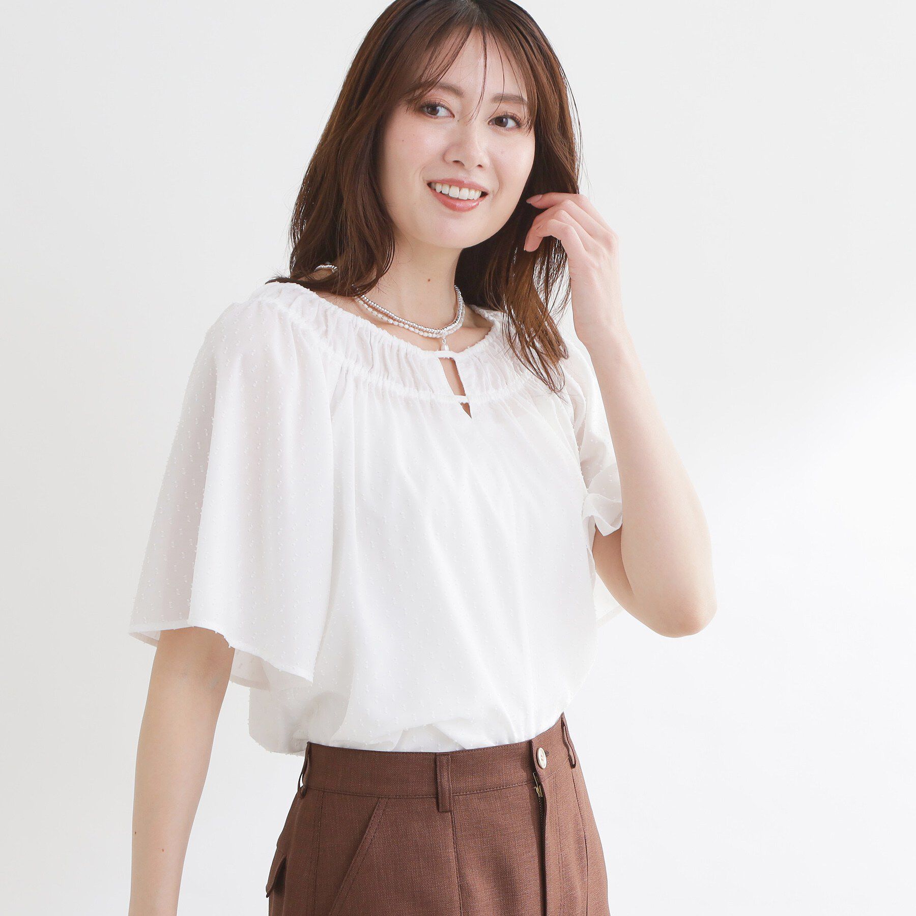 Reflect「ネックギャザーデザインブラウス」|シャツ・ブラウス|ホワイト(101)