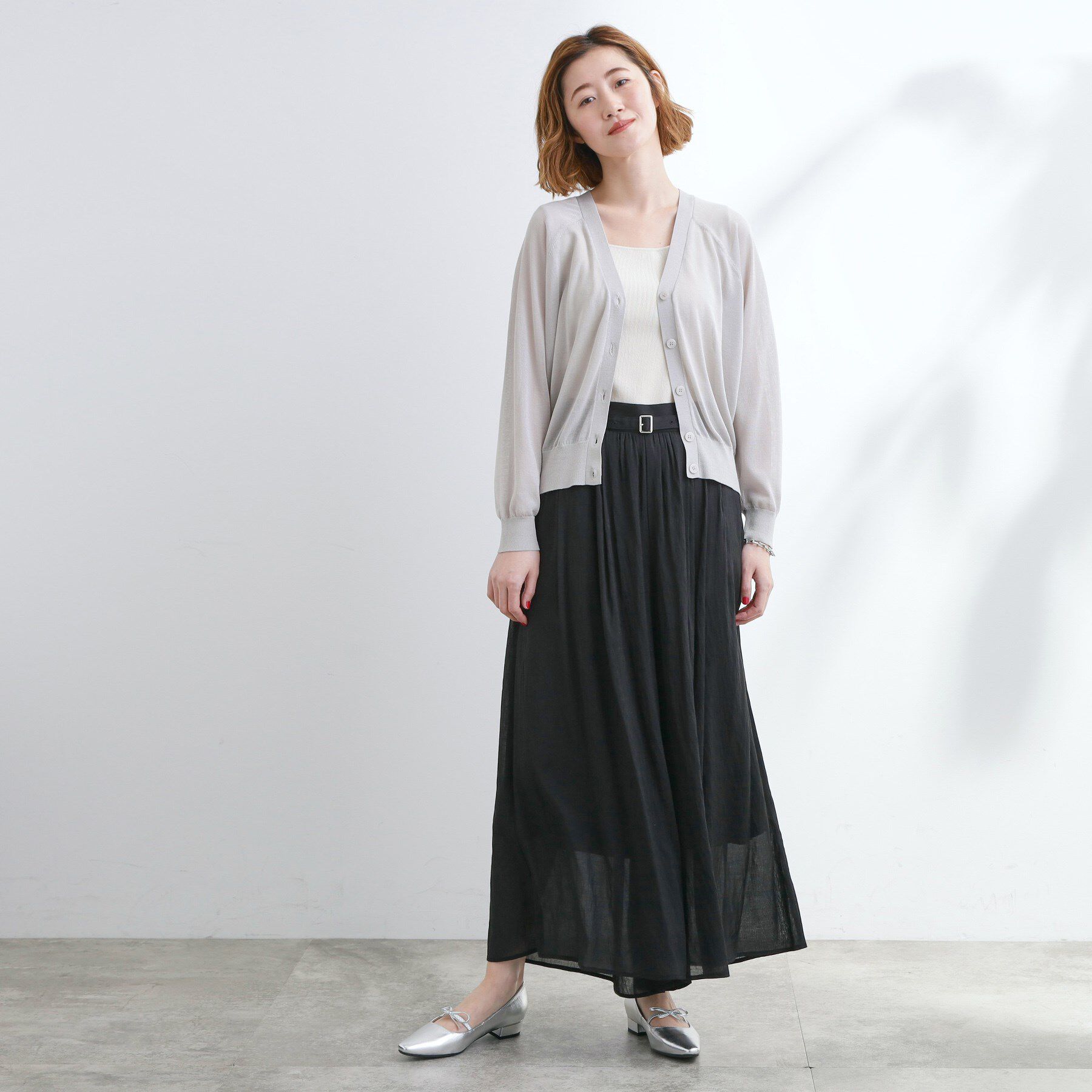 grove「さっと二の腕カバー　大人な抜け感シアーラグランVネックカーデ」|カーディガン|