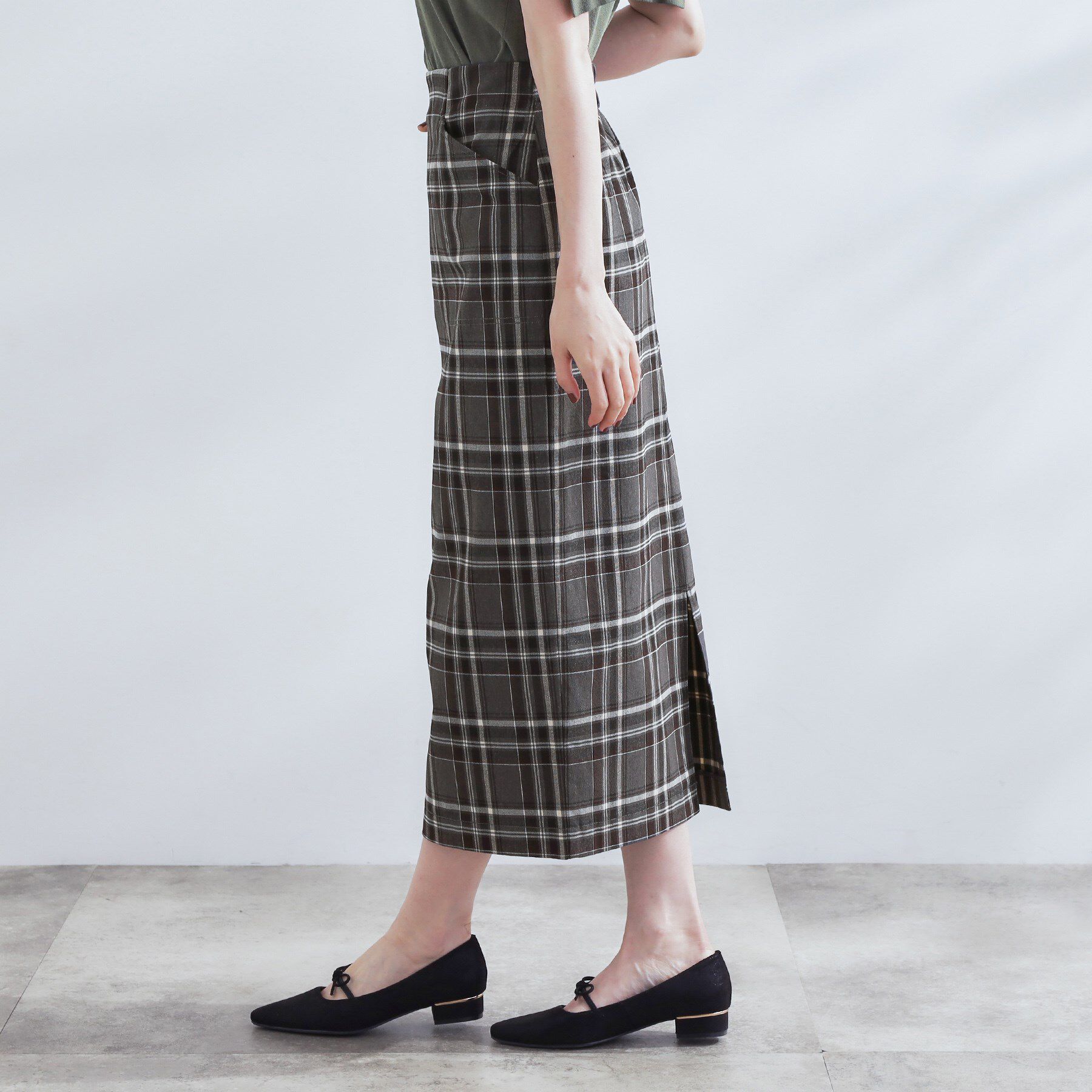 grove「360&deg;伸びて楽なはき心地　すっきり見えタイトスカート」|スカート|