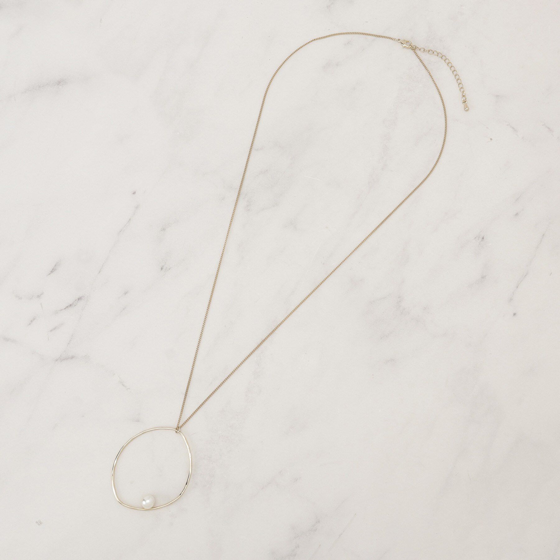 grove「メタルビッグリングフェイクパールネックレス」|ネックレス|