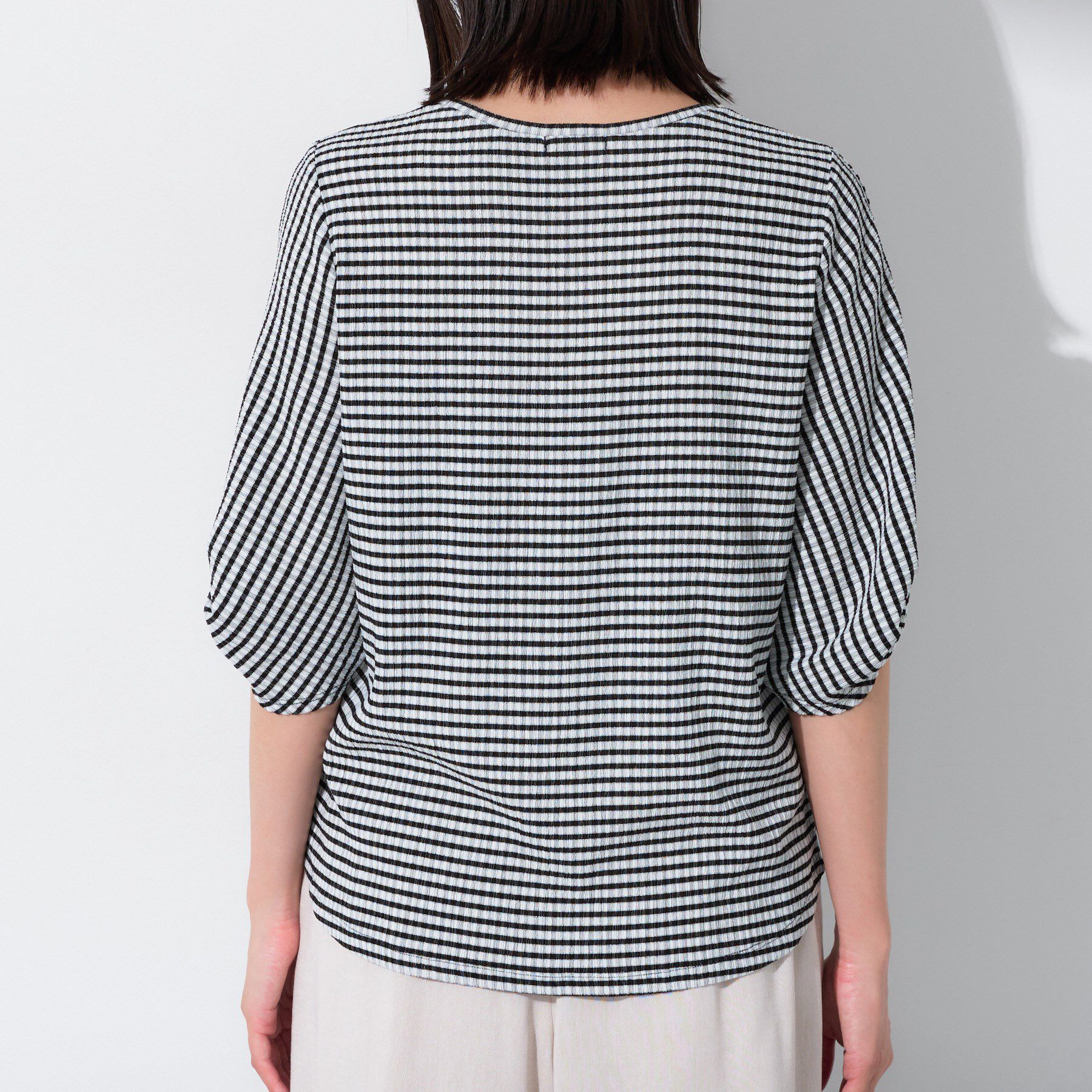 INDIVI「【UVケア／吸汗速乾】凹凸素材ねじり袖トップス」|Tシャツ・カットソー|