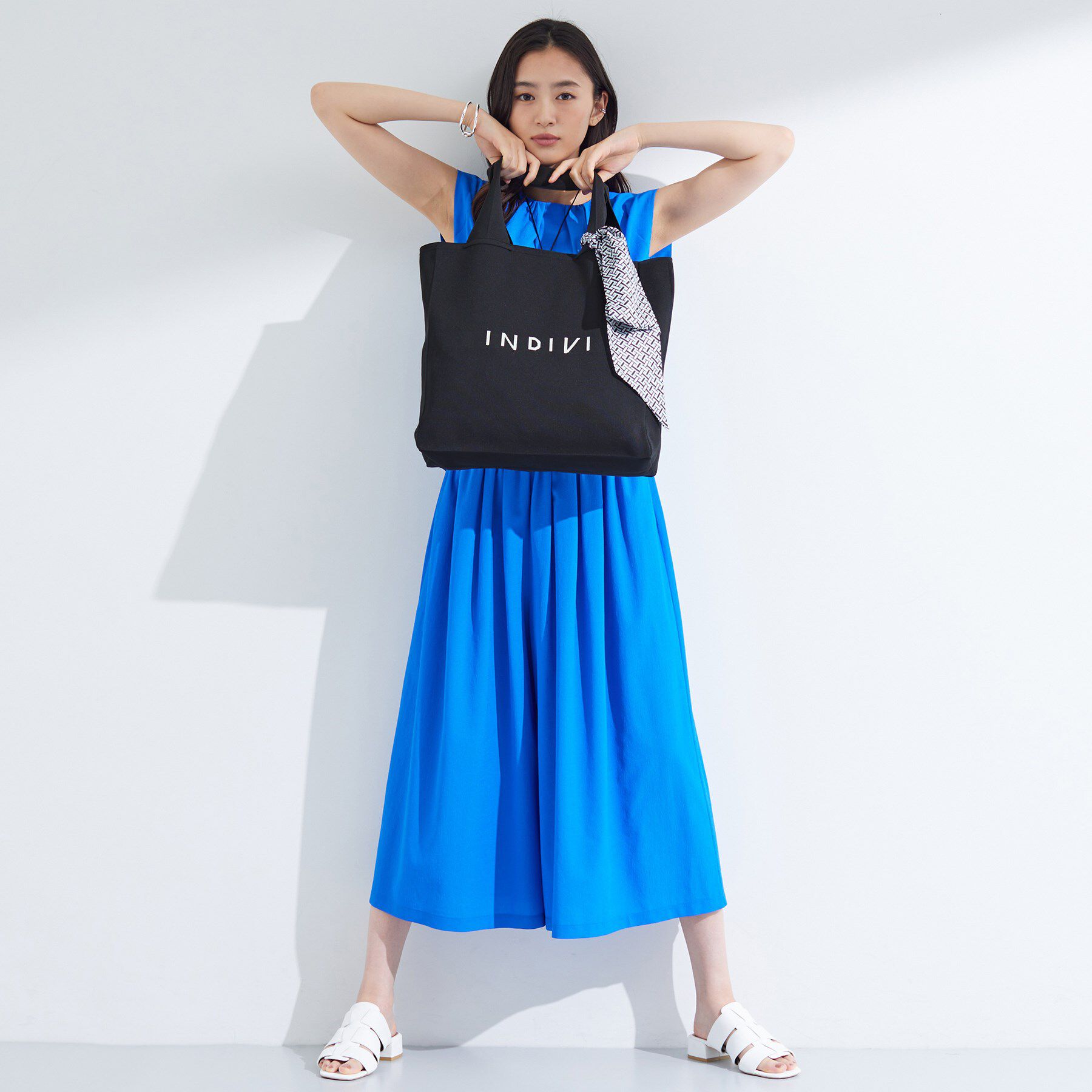 INDIVI「【A4サイズ対応】ロゴニットトート」|トートバッグ|