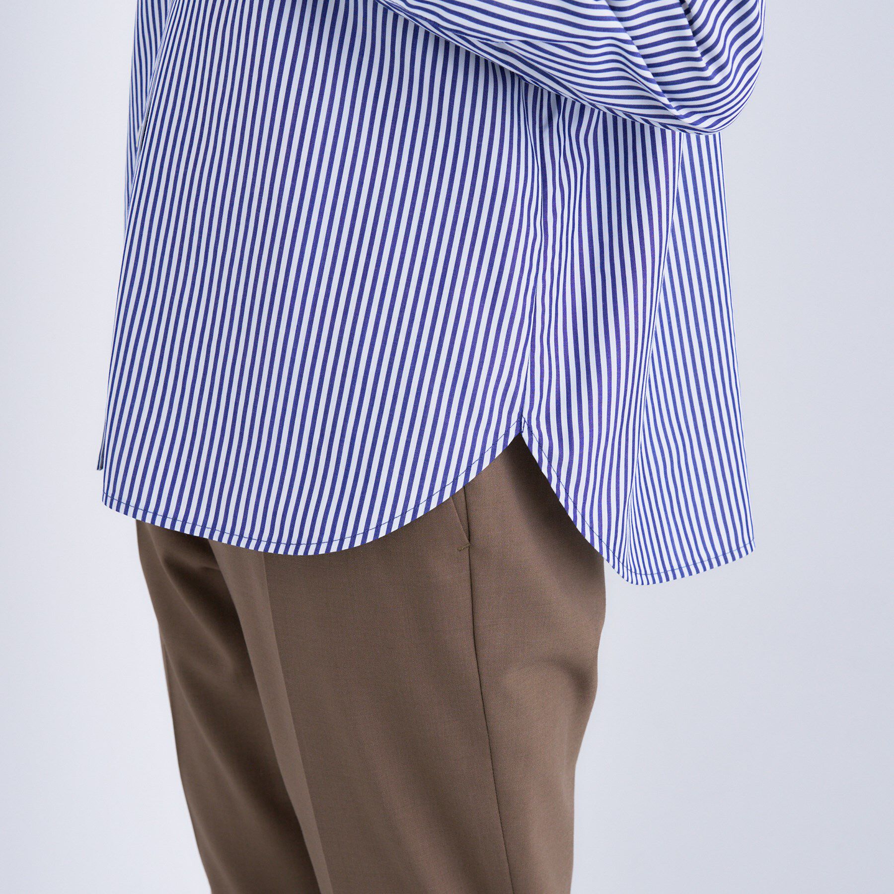 INDIVI「【洗える】胸元タックフリル長袖ブラウス」|シャツ・ブラウス|