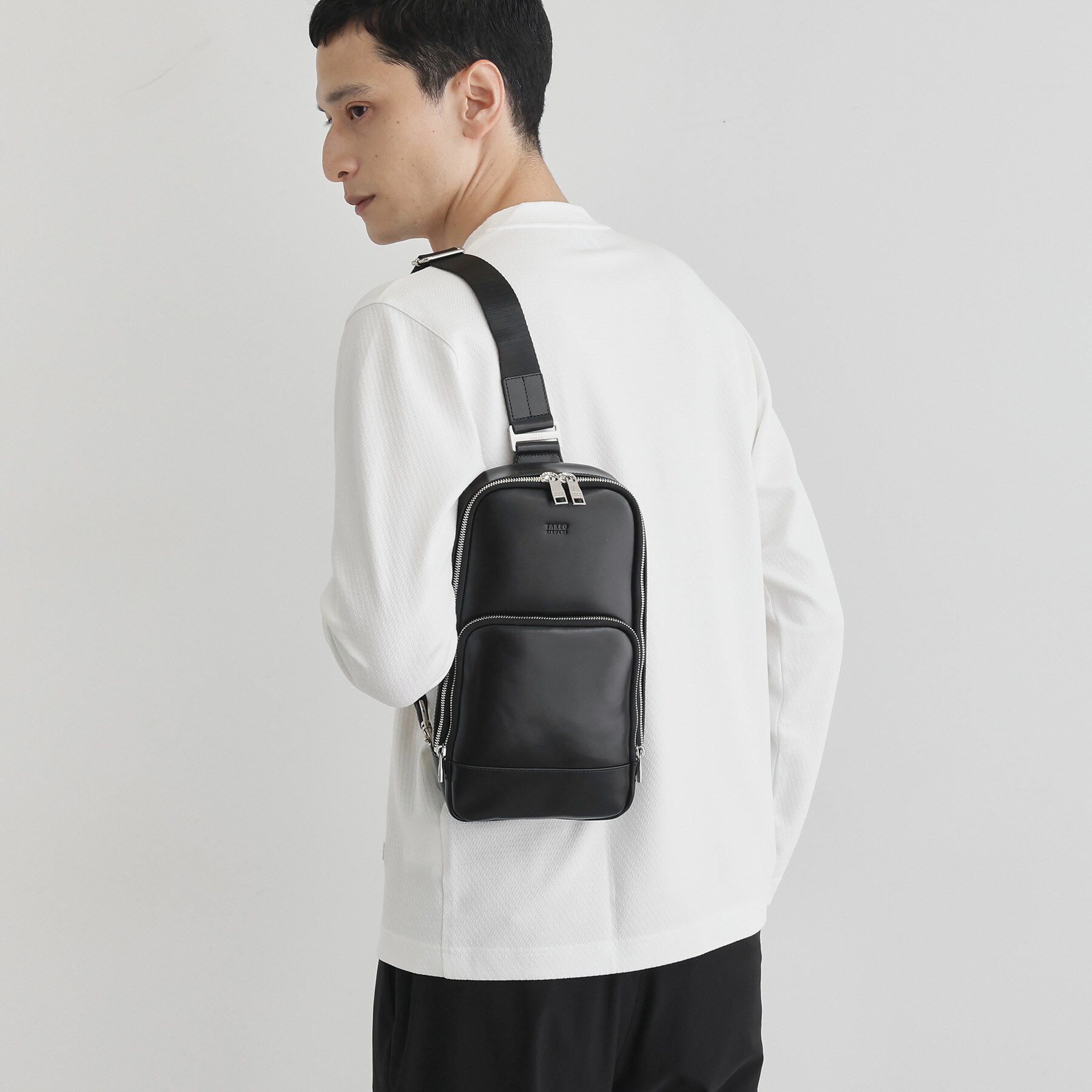 TAKEO KIKUCHI「アニリンレザー ワンショルダーバッグ」|ショルダー・メッセンジャー|