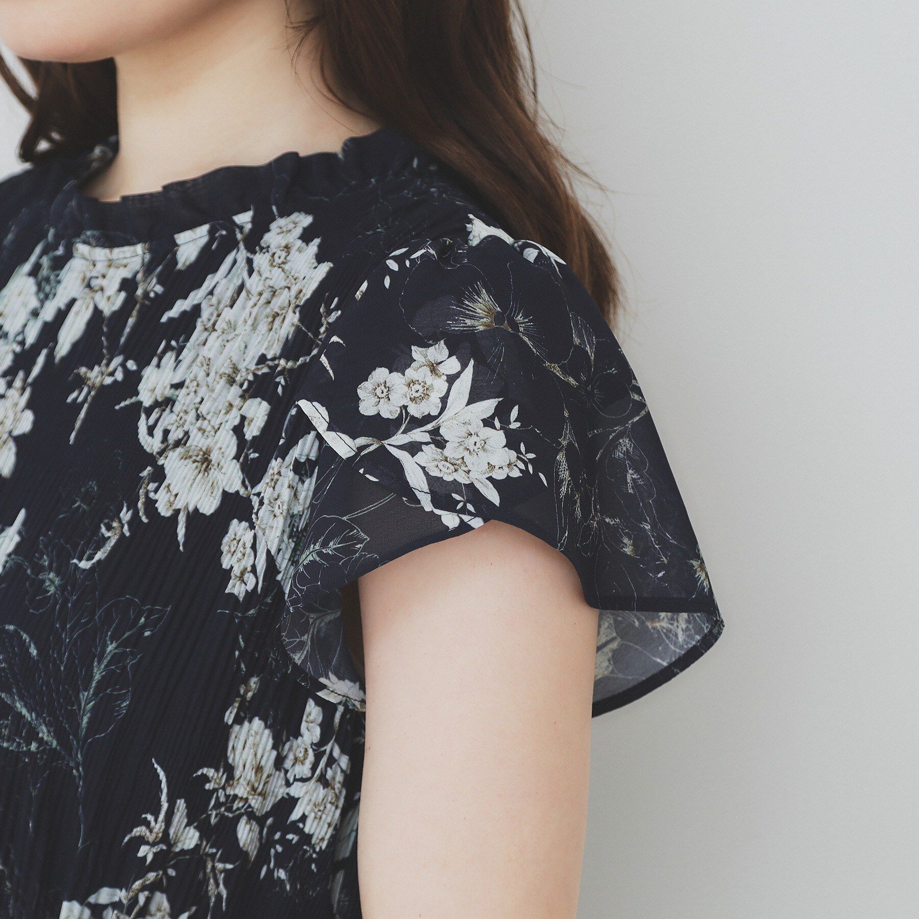 index「マジョリカフレアワンピース【洗濯機洗い可】」|ワンピース|