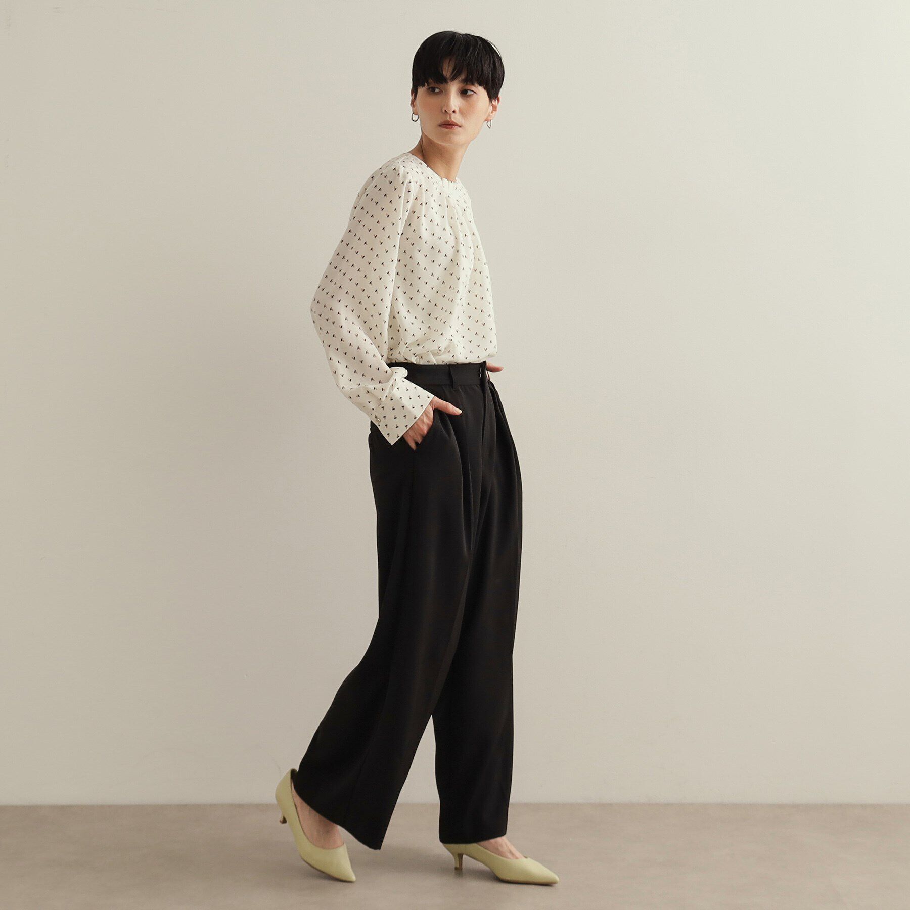 OPAQUE.CLIP「タックジョーゼットブラウス【洗濯機洗い可】」|シャツ・ブラウス|