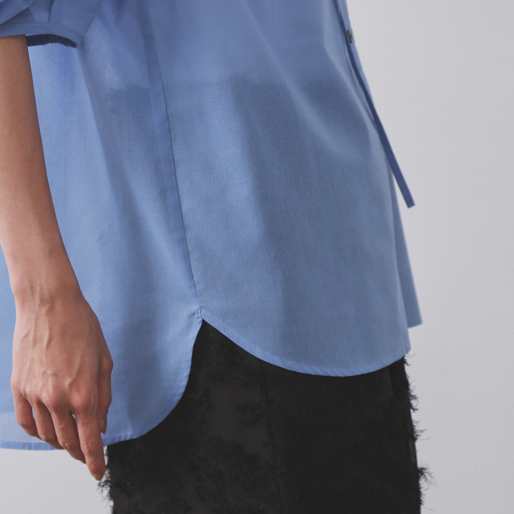 OPAQUE.CLIP「シアーフリルネックブラウス【洗濯機洗い可】」|シャツ・ブラウス|