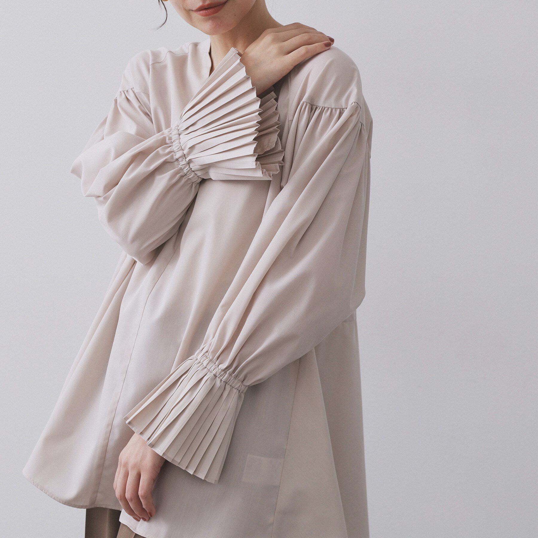 OPAQUE.CLIP「プリーツキャンディスリーブブラウス【洗濯機洗い可】」|シャツ・ブラウス|