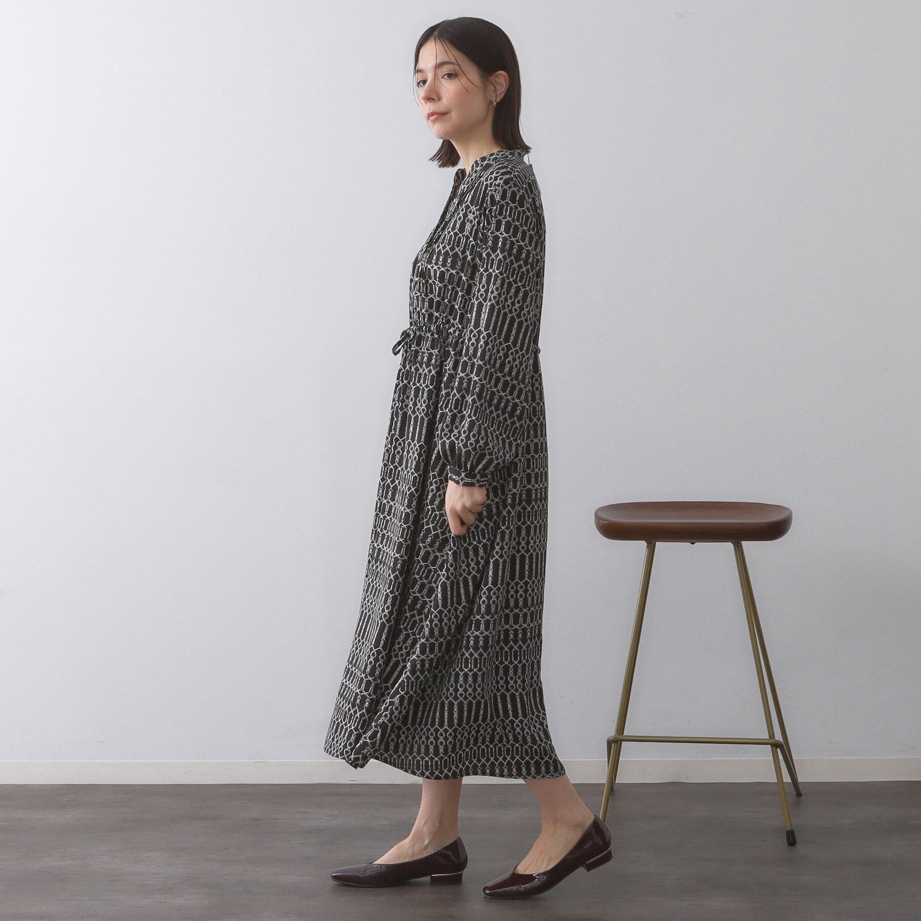 OPAQUE.CLIP「チェーンプリントフィット＆フレアワンピース【洗濯機洗い可〉」|ワンピース|