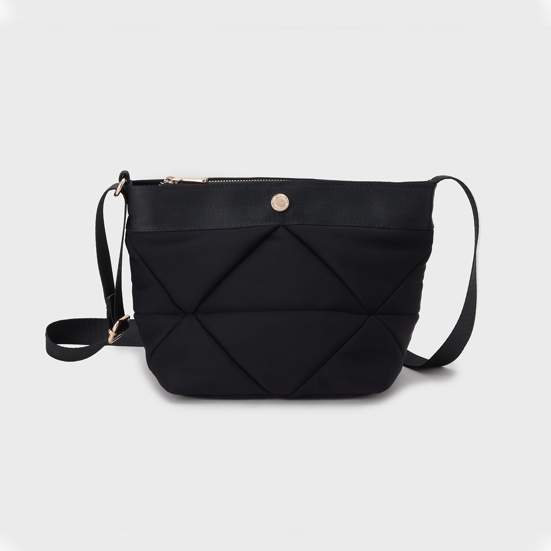 OPAQUE.CLIP「【軽量】トライアングルミニショルダーバッグ」|ショルダー・メッセンジャー|